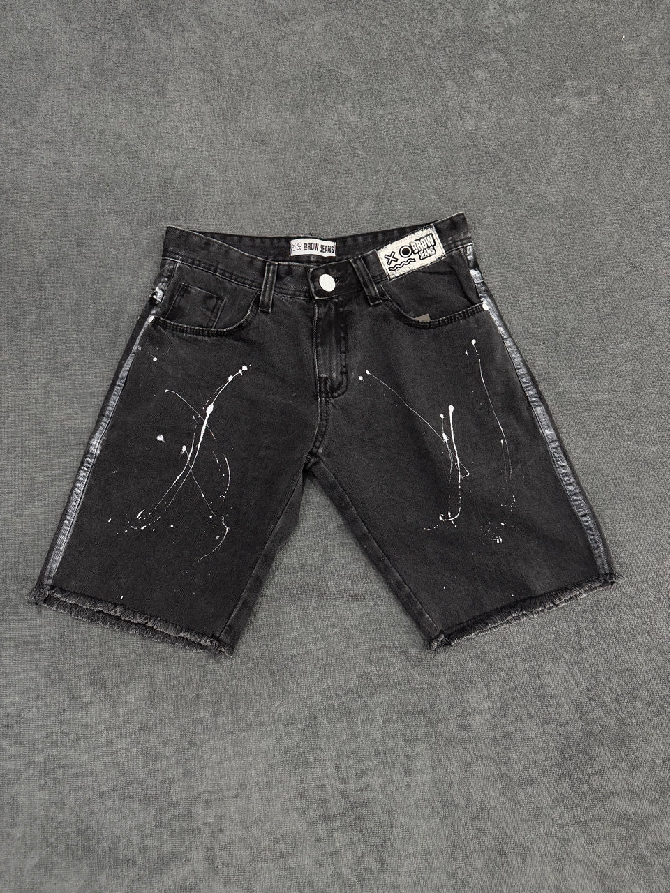 BERMUDA BROW JEANS JOGADOR - PRETA/BRANCA