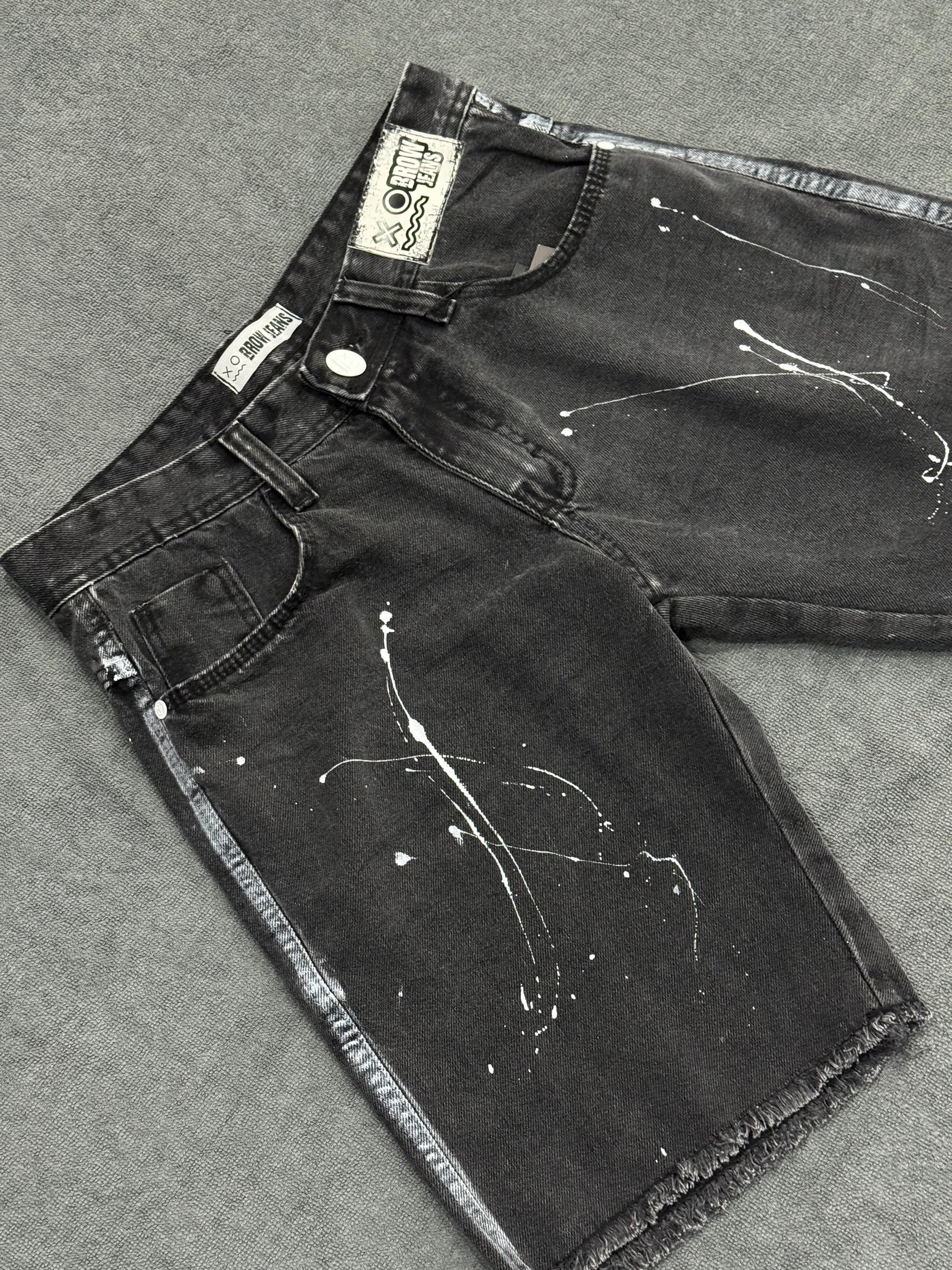 BERMUDA BROW JEANS JOGADOR - PRETA/BRANCA