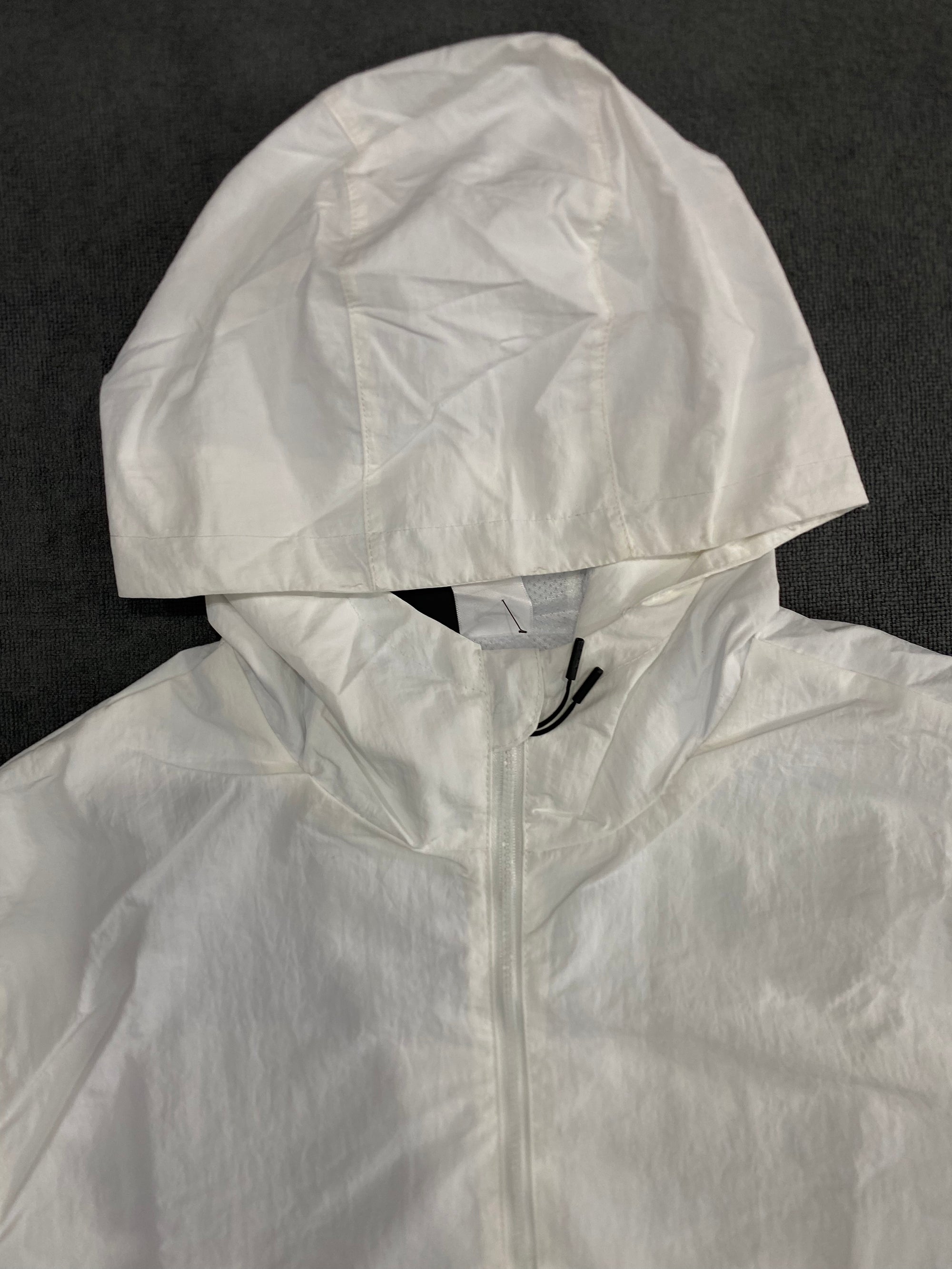 CORTA VENTO NK WINDRUNNER - BRANCO