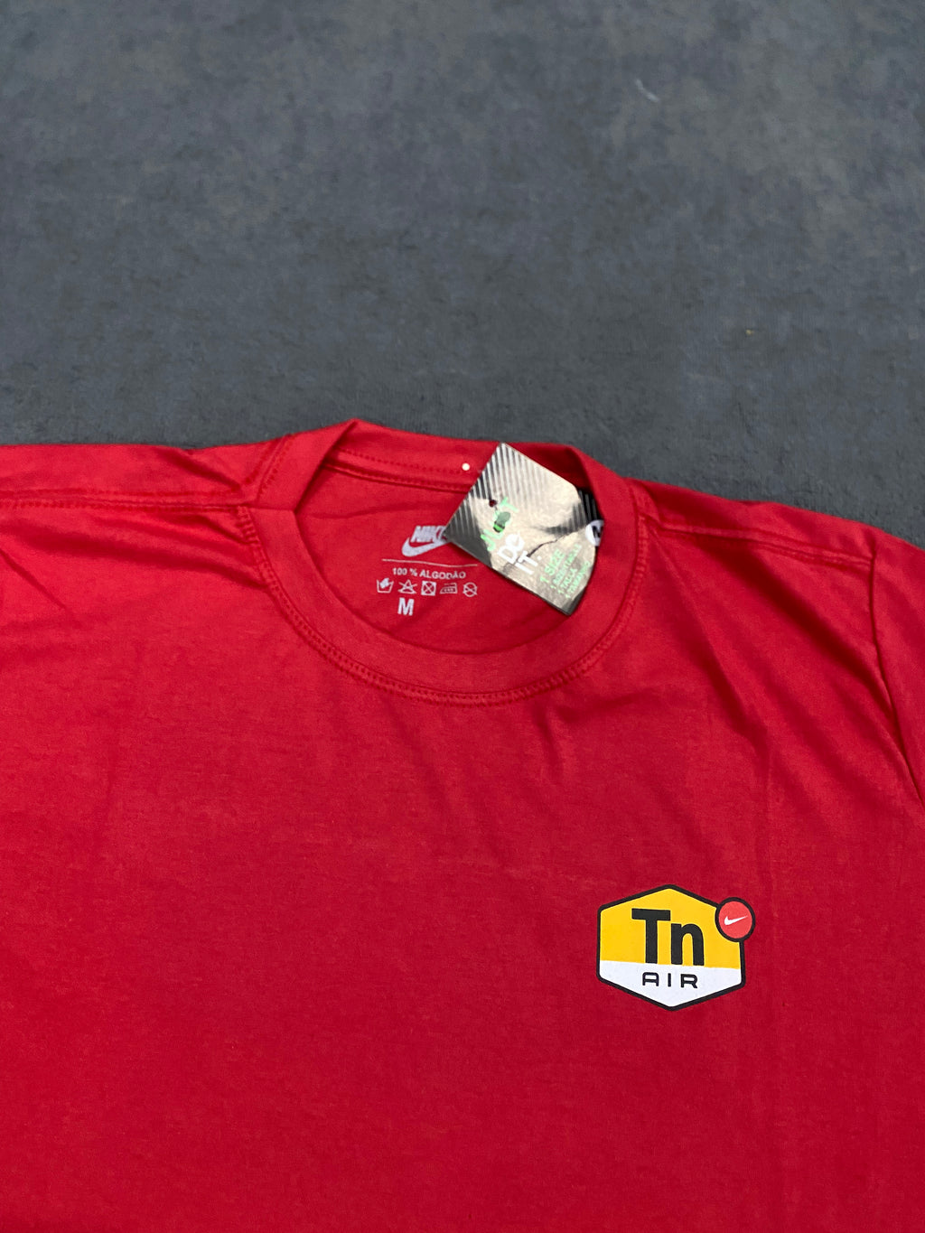 CAMISETA NK LOGO TN - VERMELHA