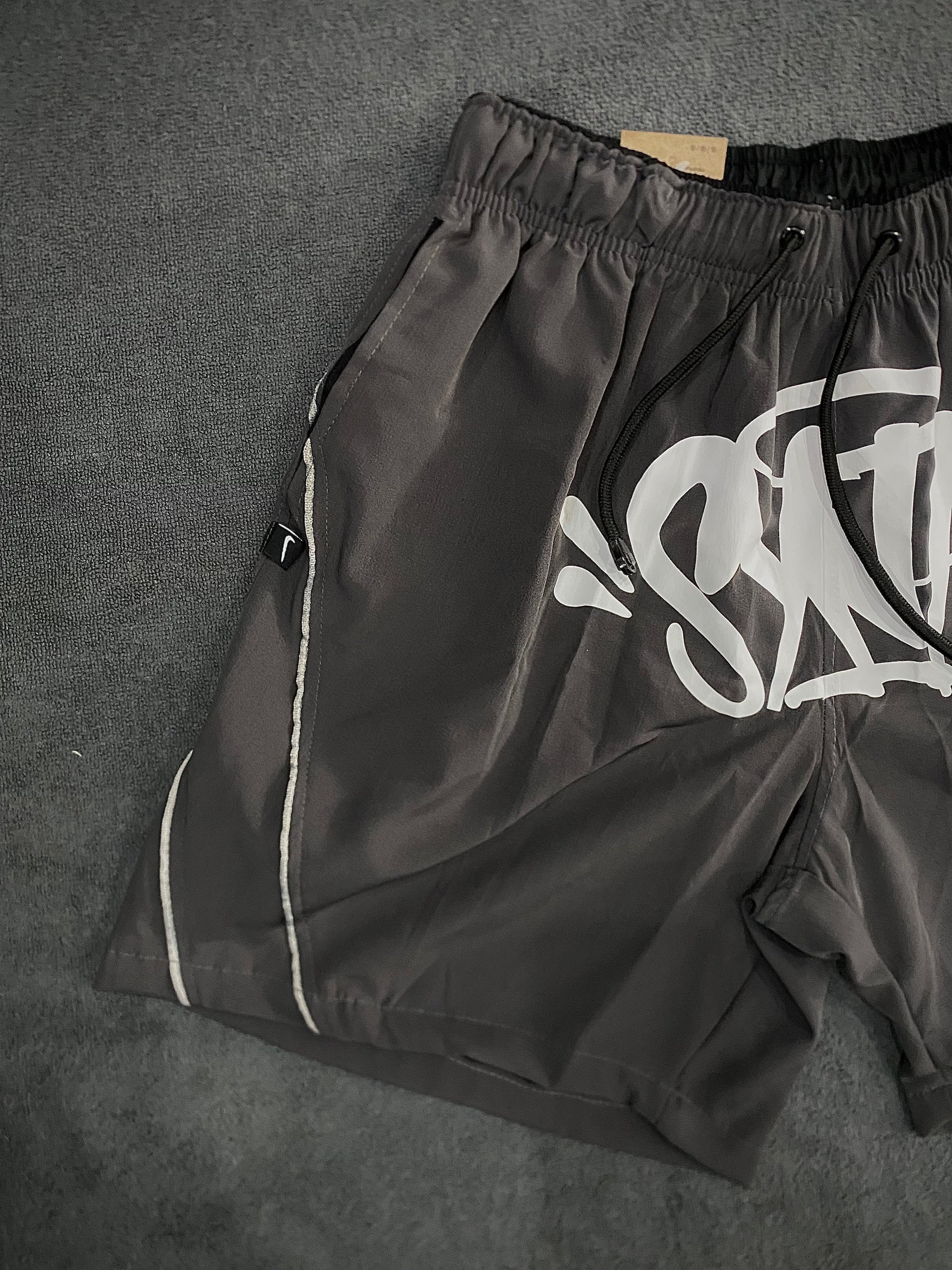 BERMUDA SHORT SYNA WORLD - CINZA