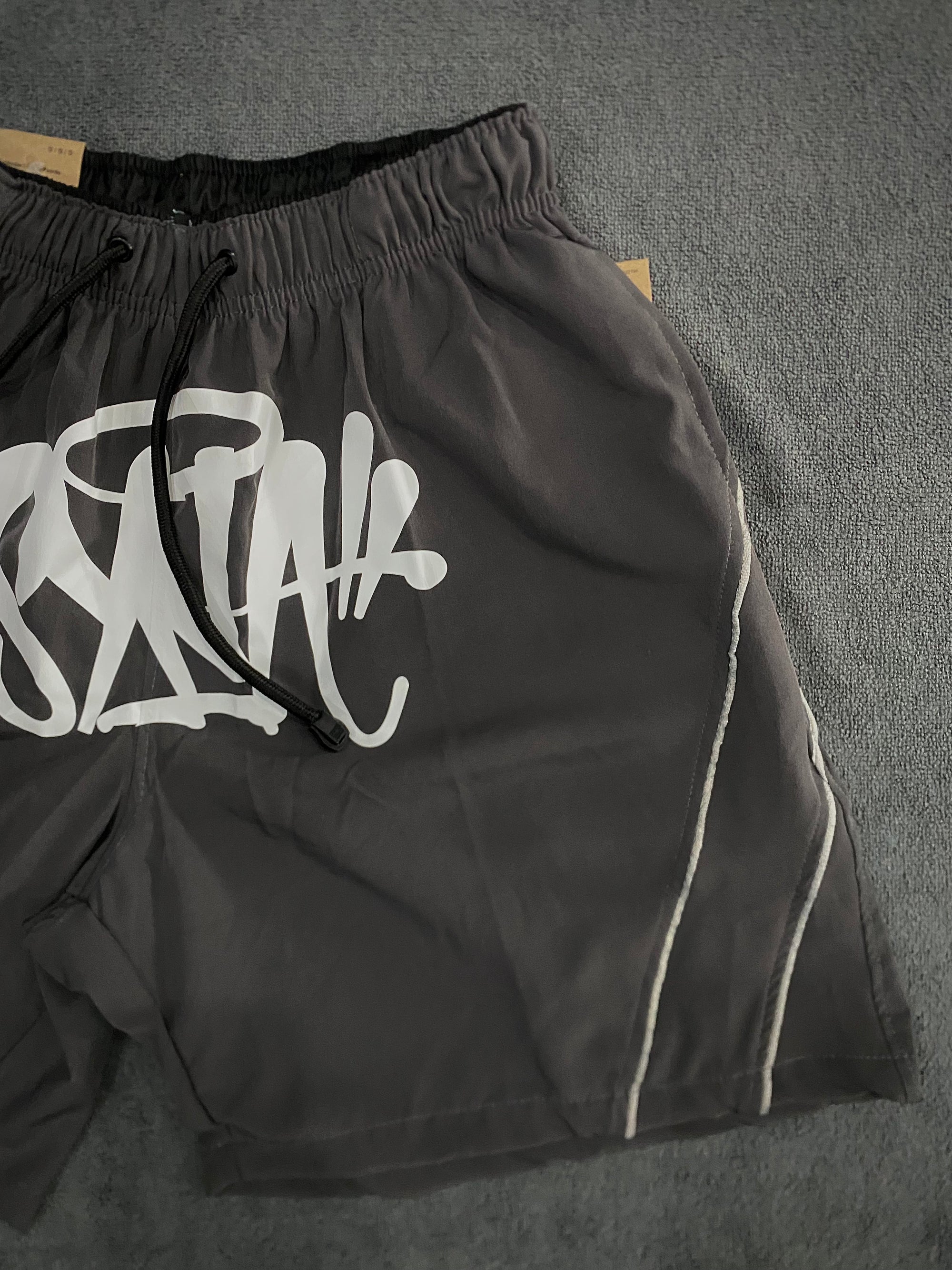 BERMUDA SHORT SYNA WORLD - CINZA