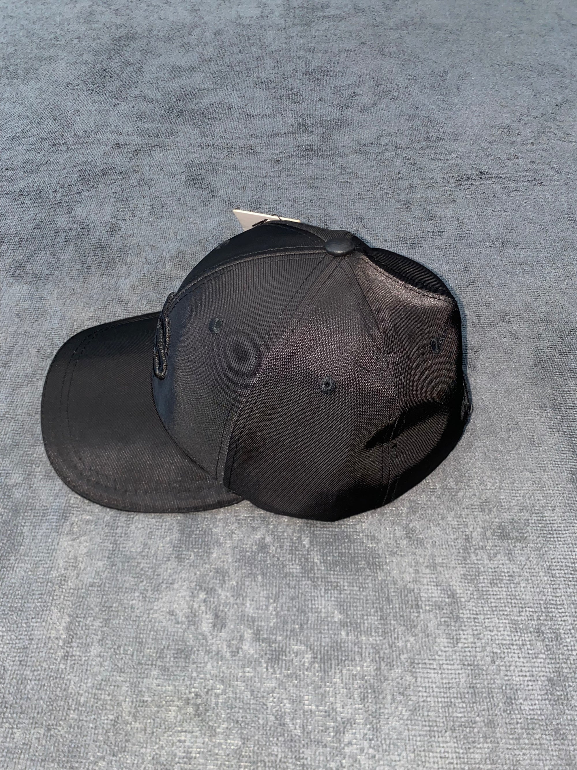 BONÉ GUCCI LOGO - PRETO
