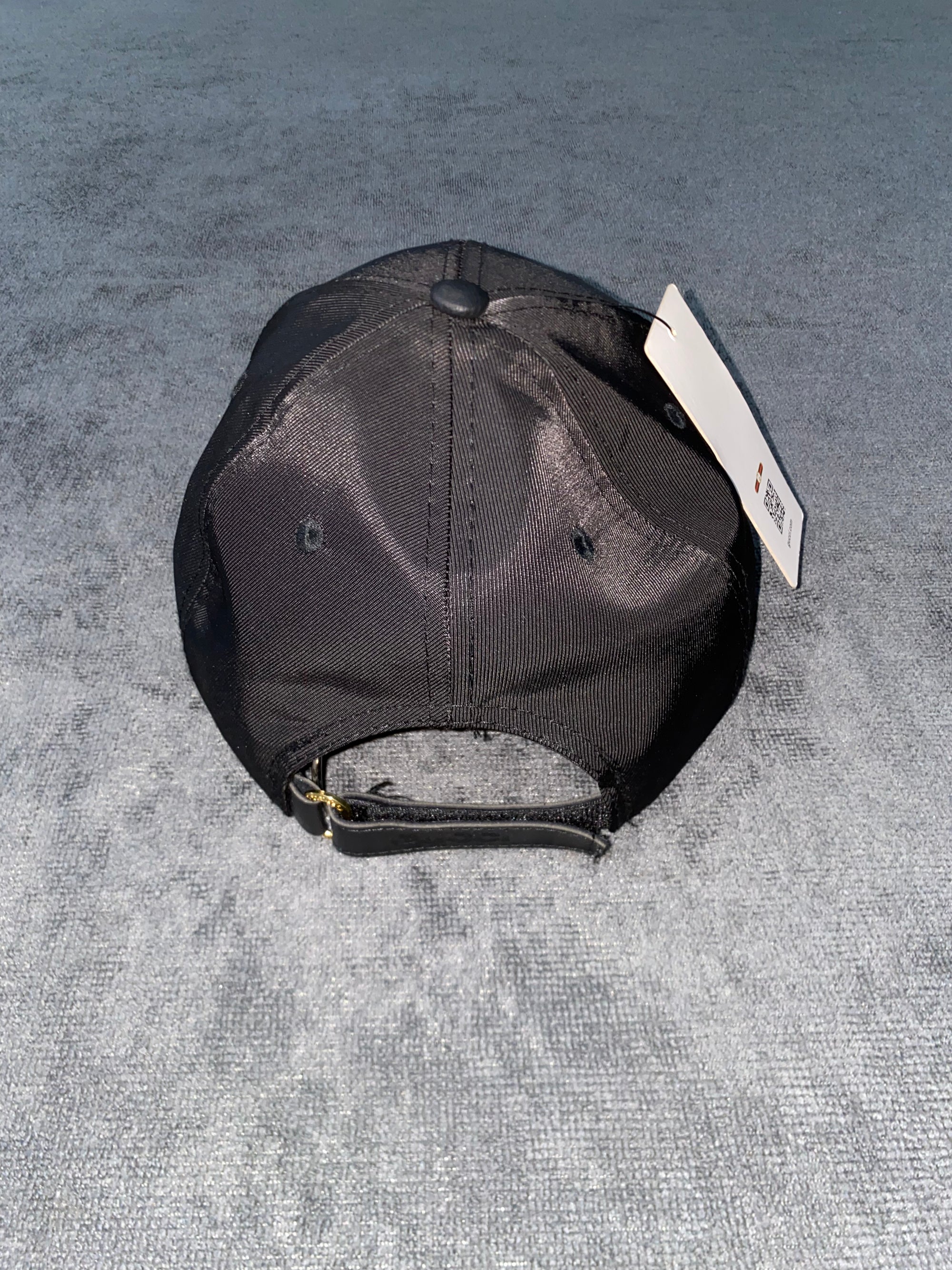 BONÉ GUCCI LOGO - PRETO