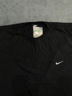 CAMISETA NK BASIC LOGO - PRETA