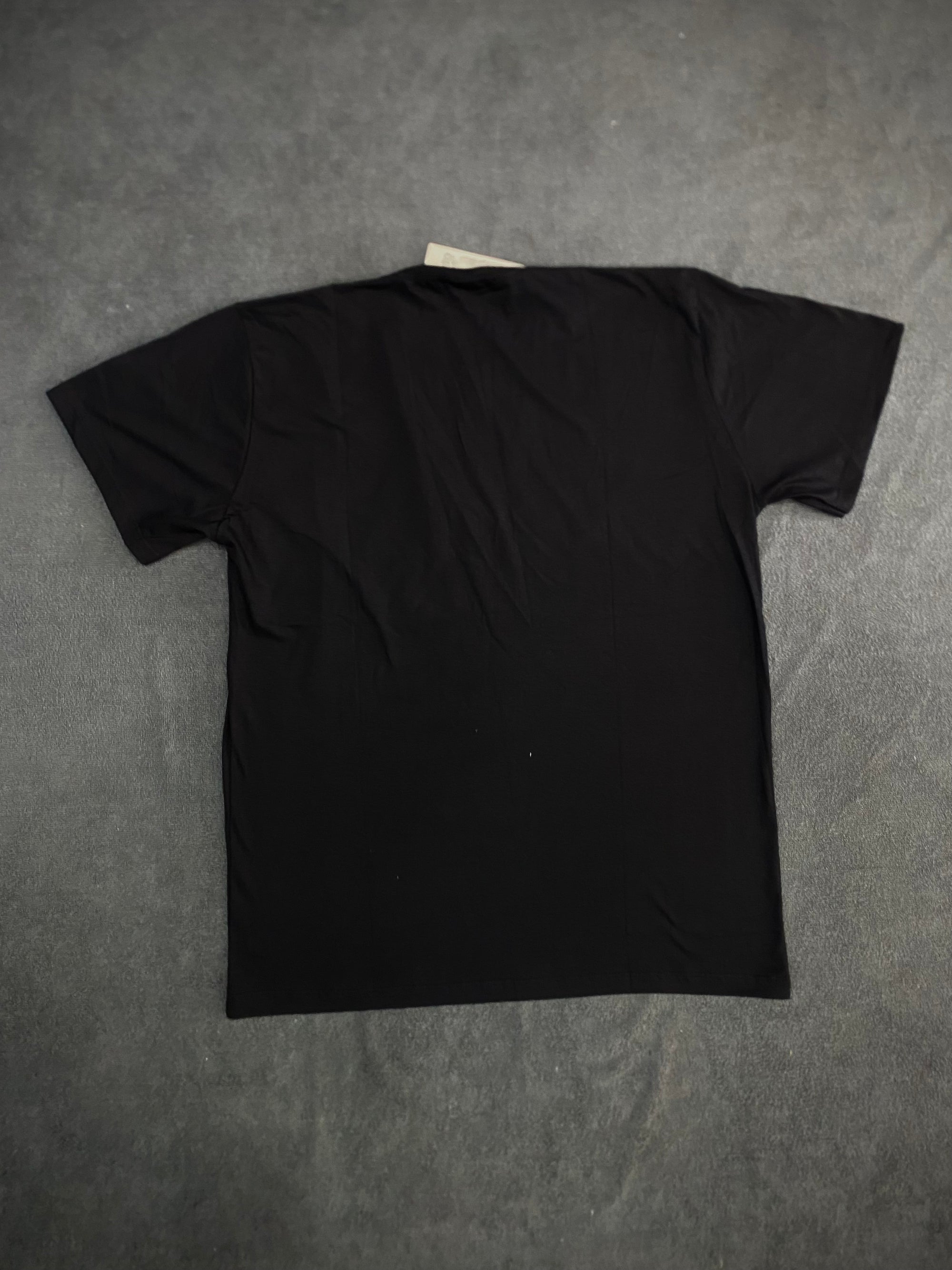CAMISETA NK BASIC LOGO - PRETA