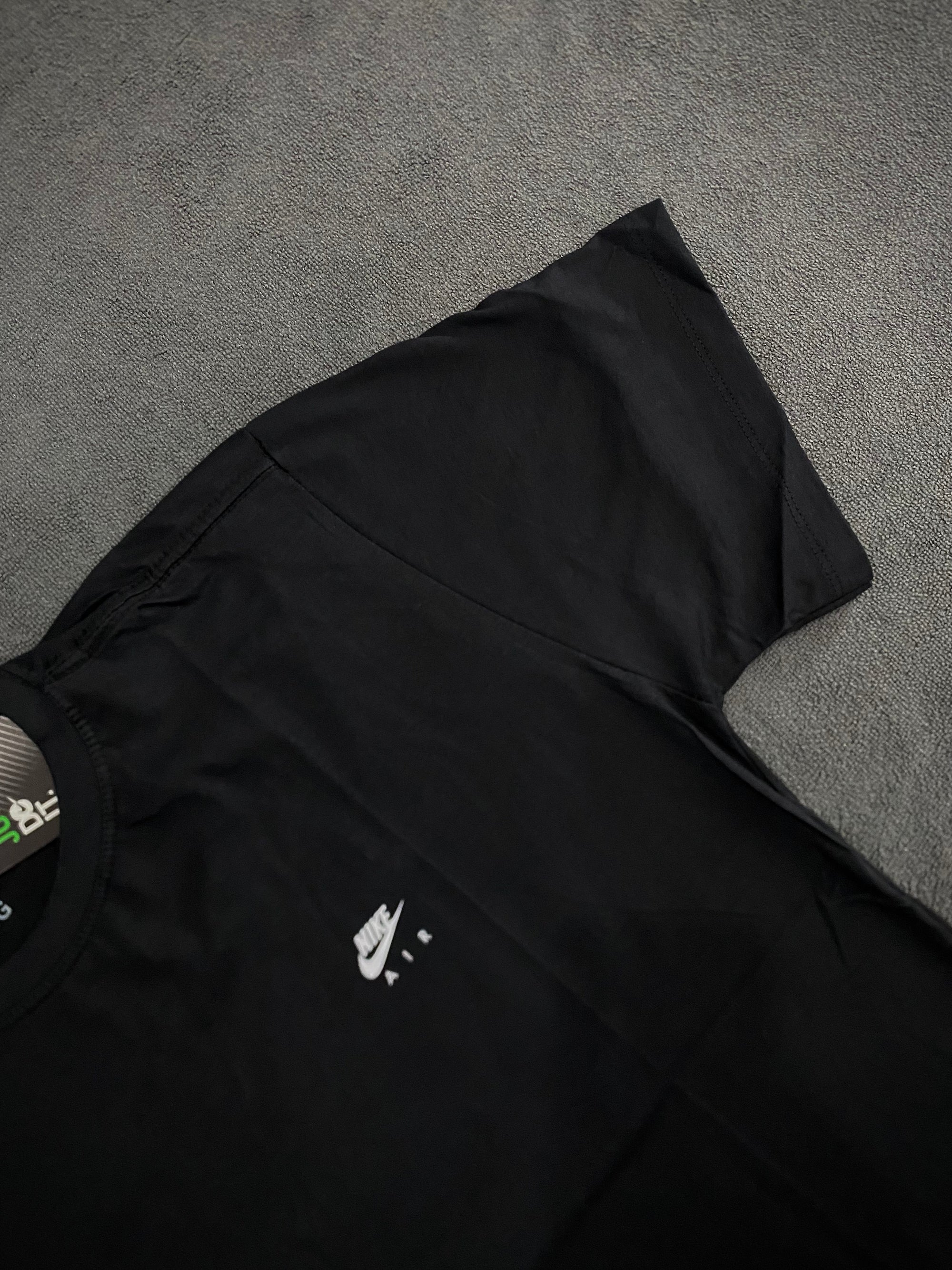 CAMISETA NK AIR - PRETA