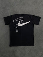 CAMISETA NK LOGO INVERSE - PRETA