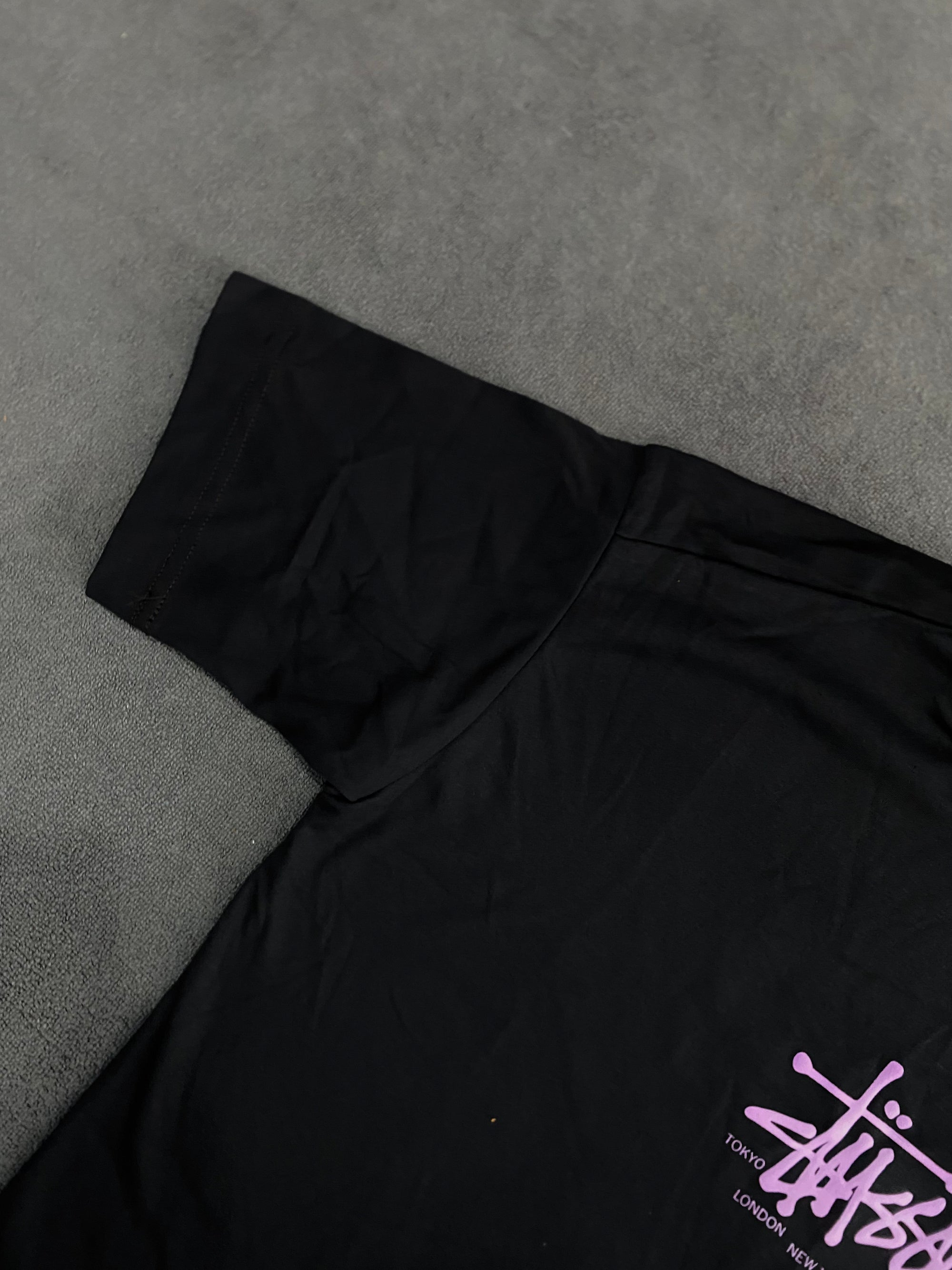 CAMISETA OVERSIZED STUFYY - PRETA