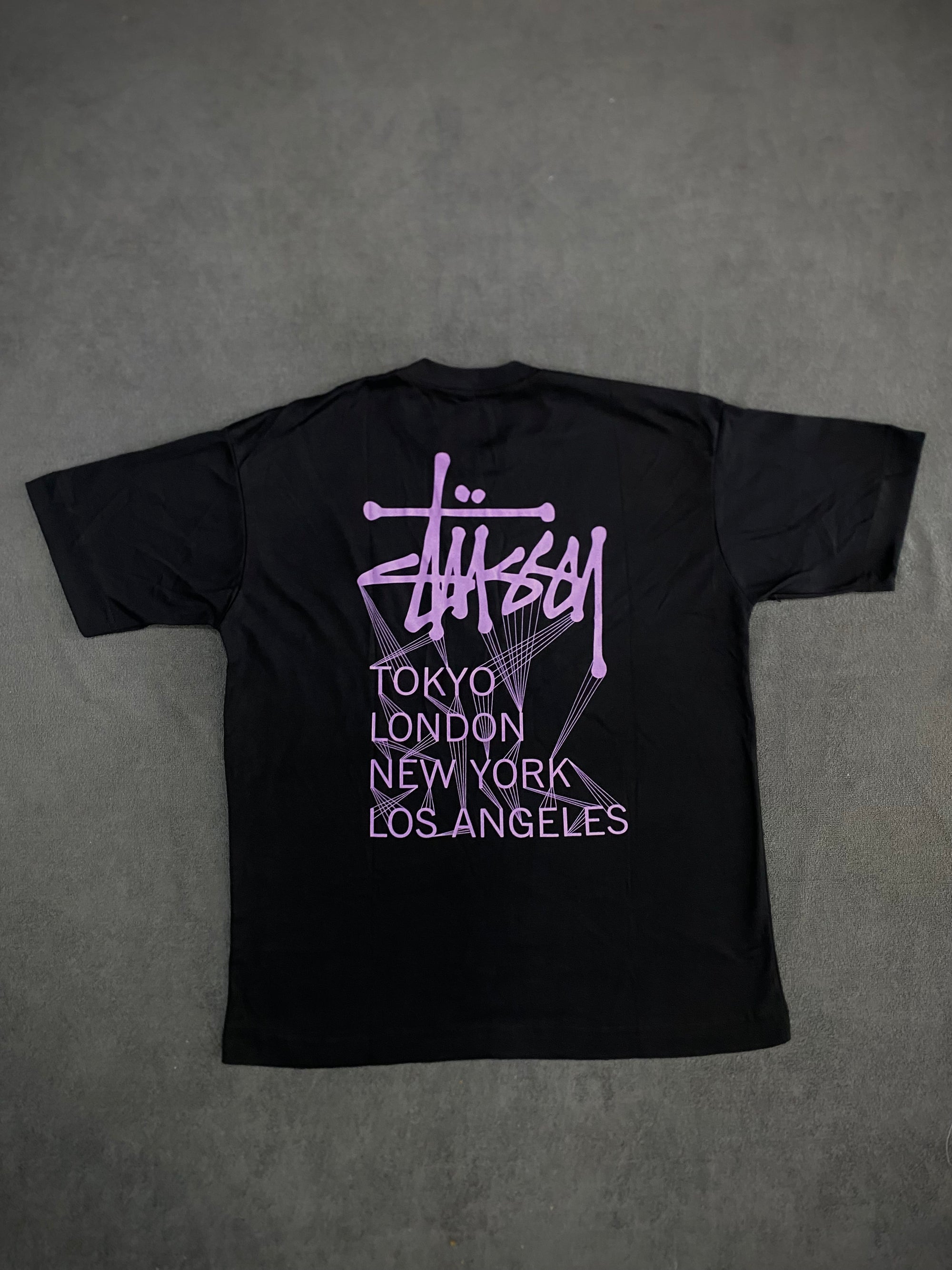 CAMISETA OVERSIZED STUFYY - PRETA