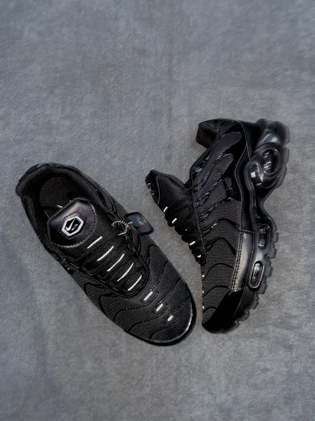 TÊNIS NK AIR MAX TN -PRETO