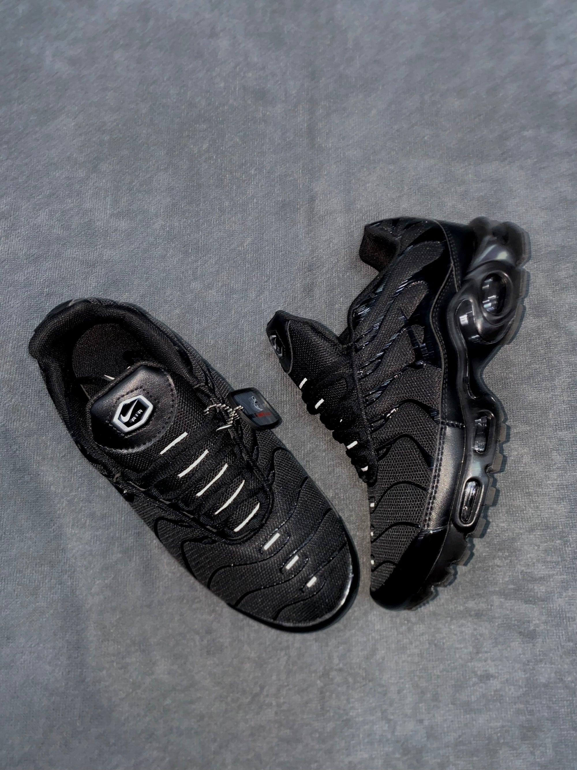 TÊNIS NK AIR MAX TN -PRETO