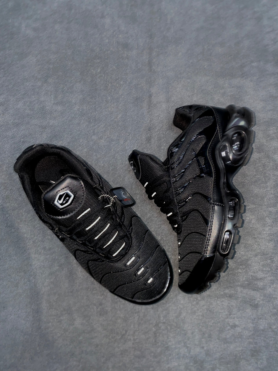 TÊNIS NK AIR MAX TN -PRETO
