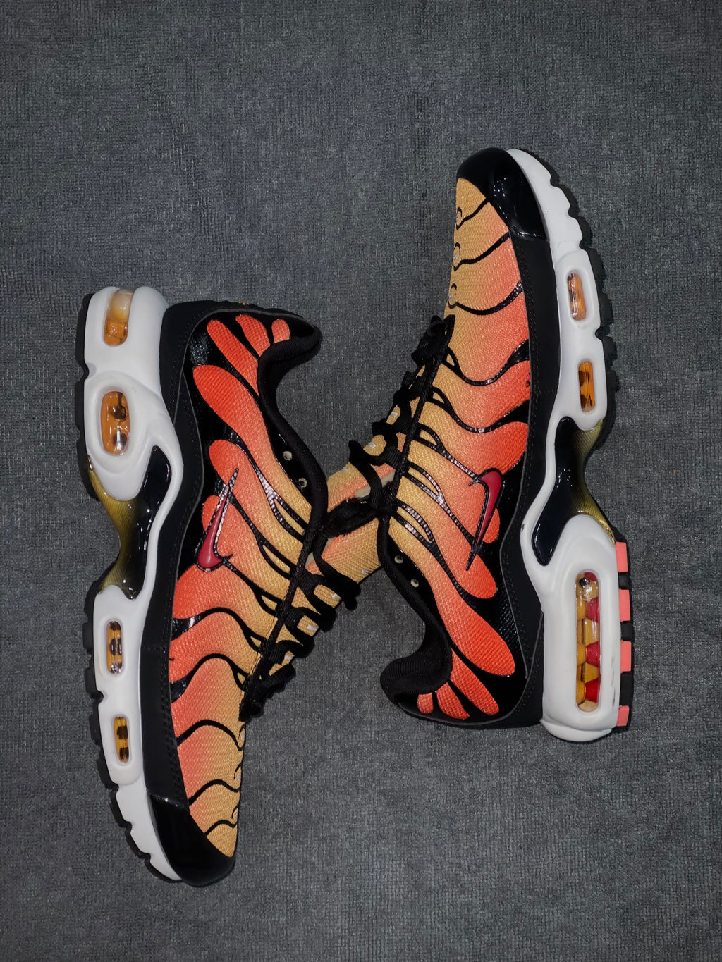 TÊNIS NK AIR MAX TN - LARANJA