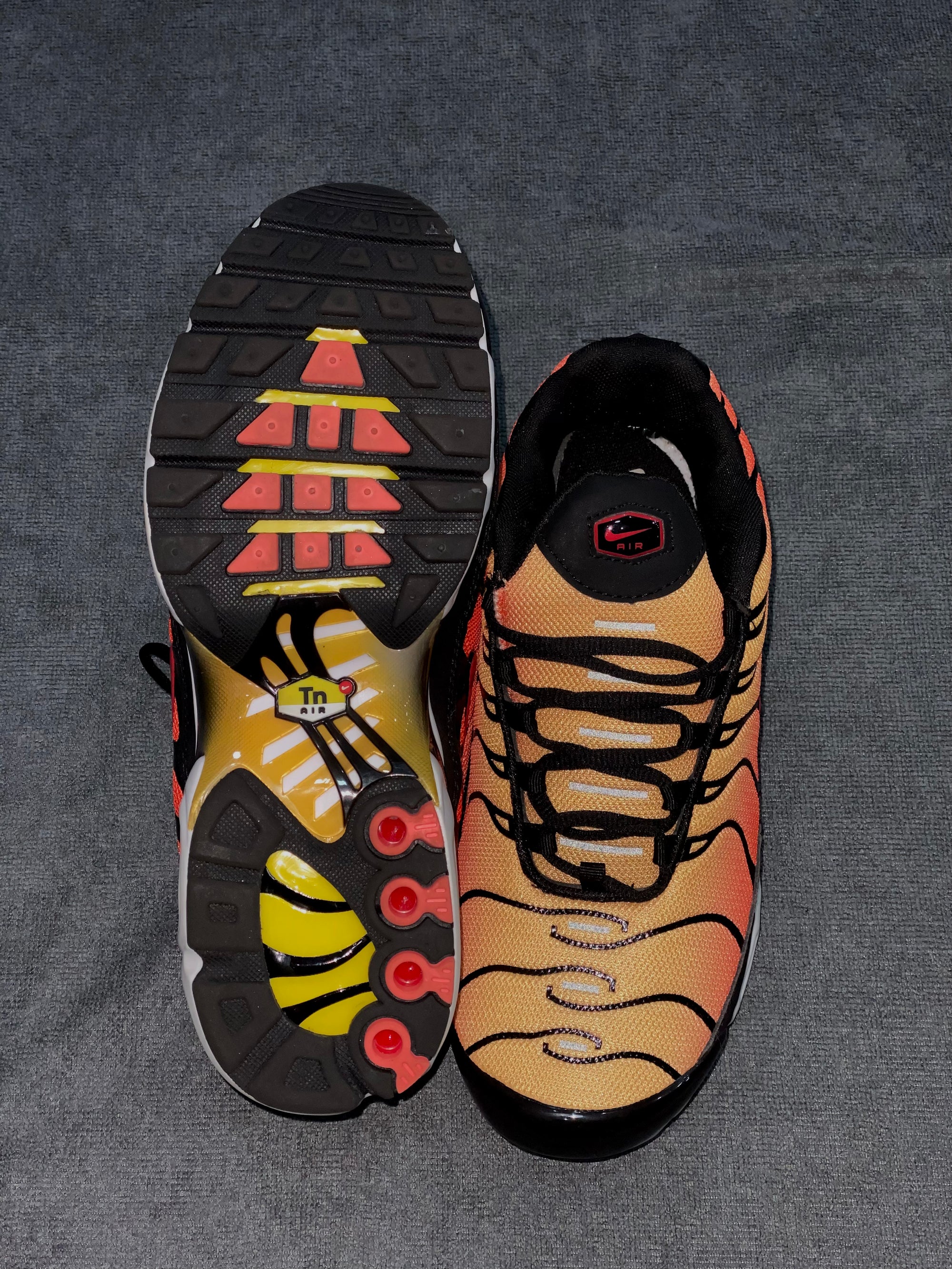 TÊNIS NK AIR MAX TN - LARANJA