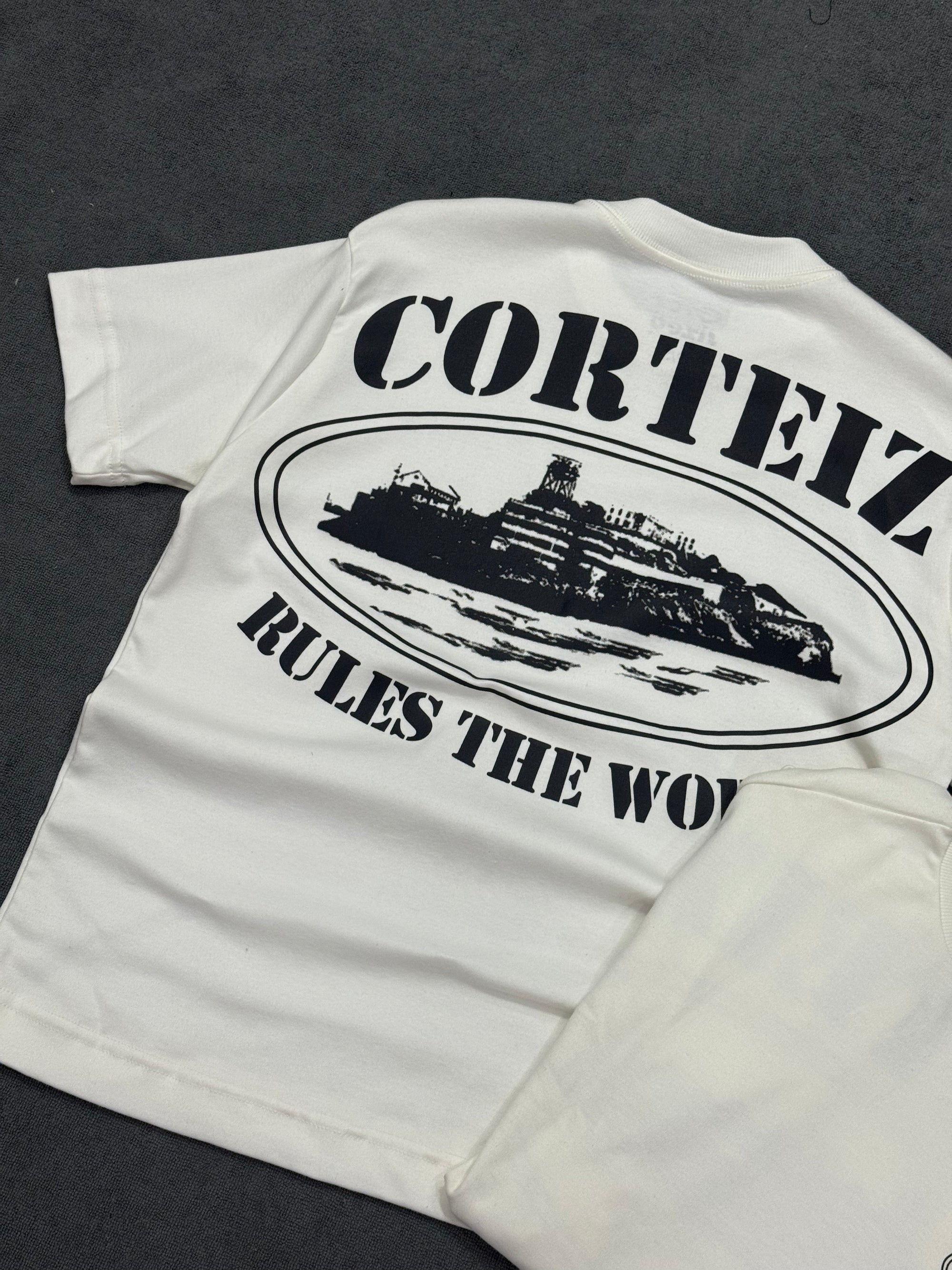CAMISETA OVERSIZED CORTEIZ RULES THE WORLD