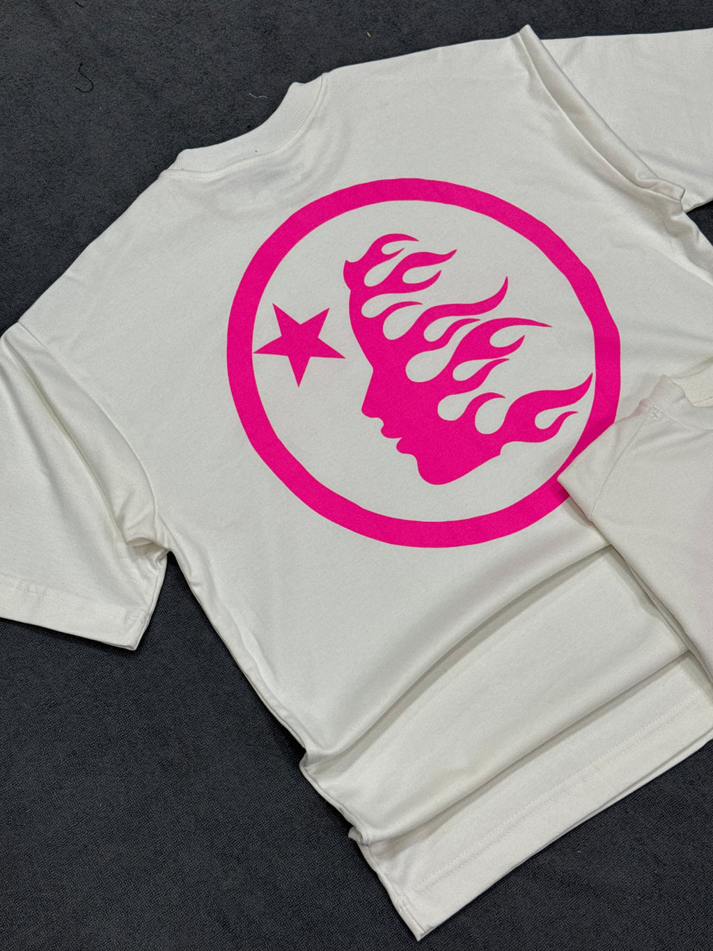 CAMISETA OVERSIZED HELLSTAR