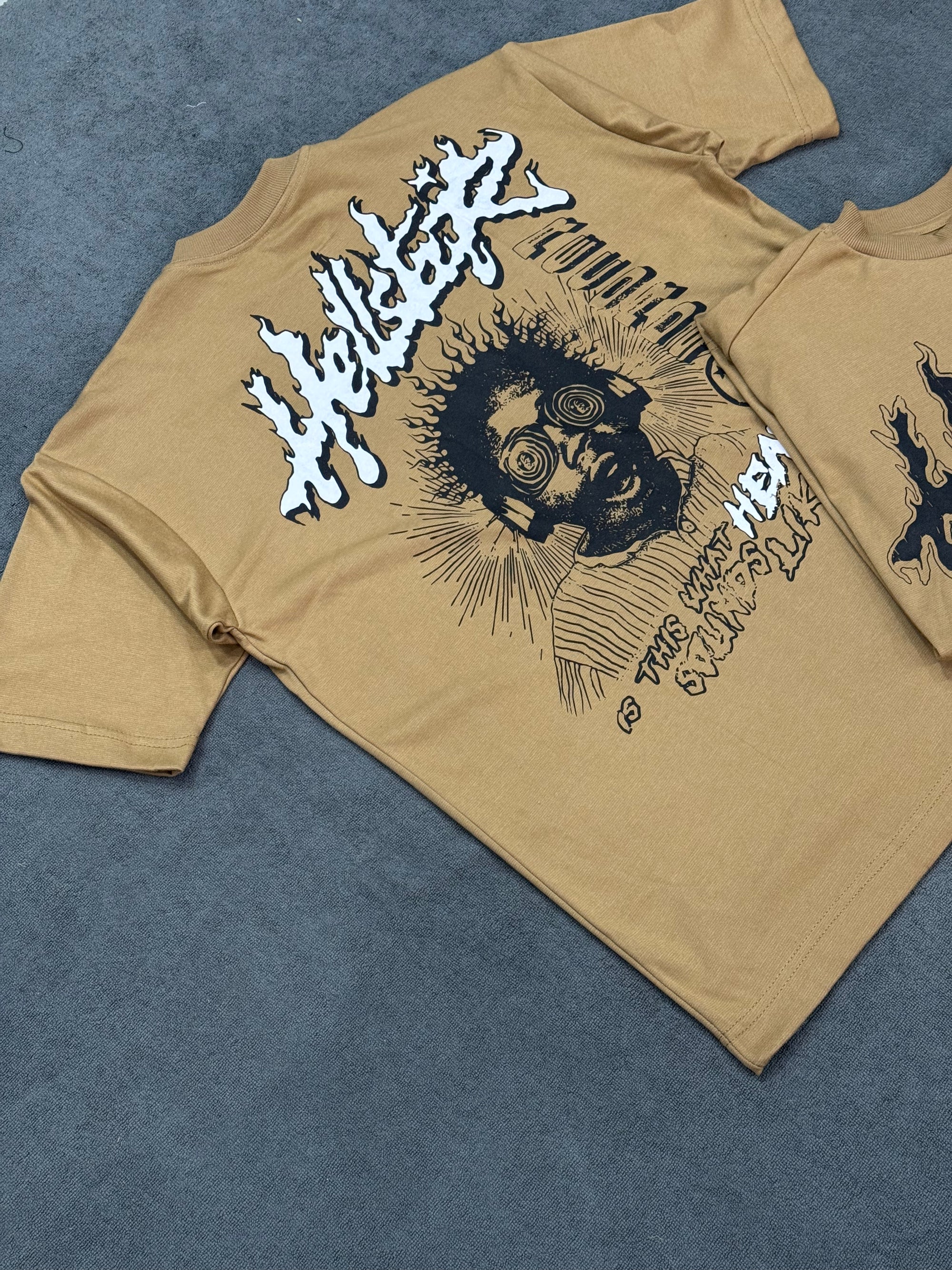 CAMISETA OVERSIZED HELLSTAR RECORDS