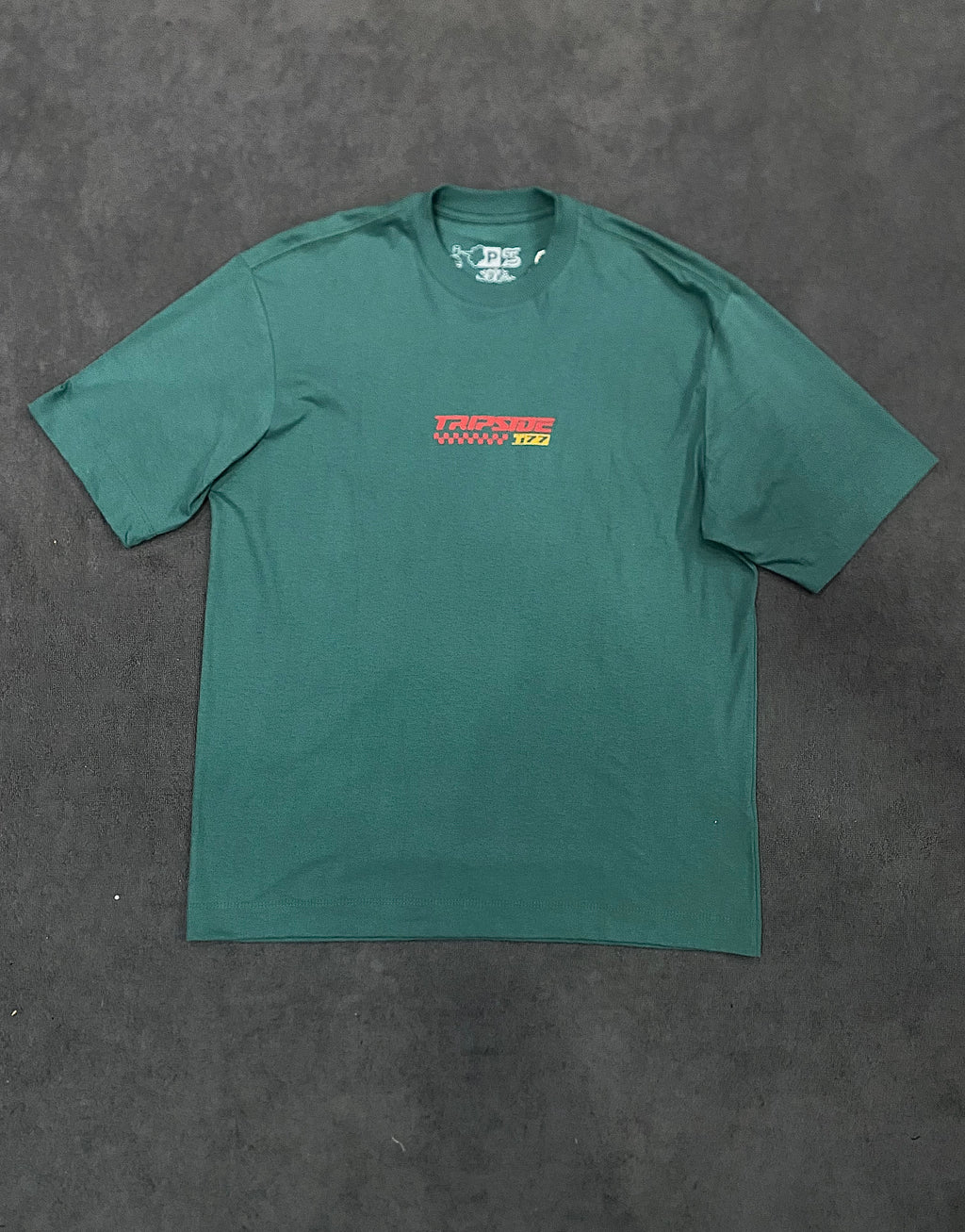 CAMISETA OVERSIZED TRIP SIDE - VERDE
