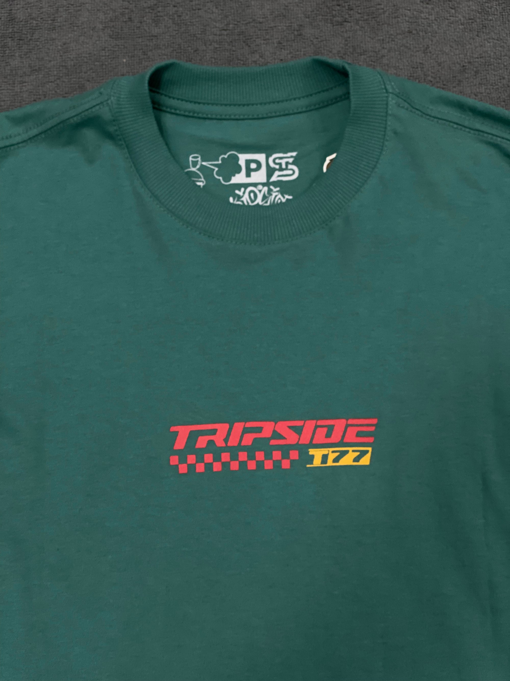 CAMISETA OVERSIZED TRIP SIDE - VERDE