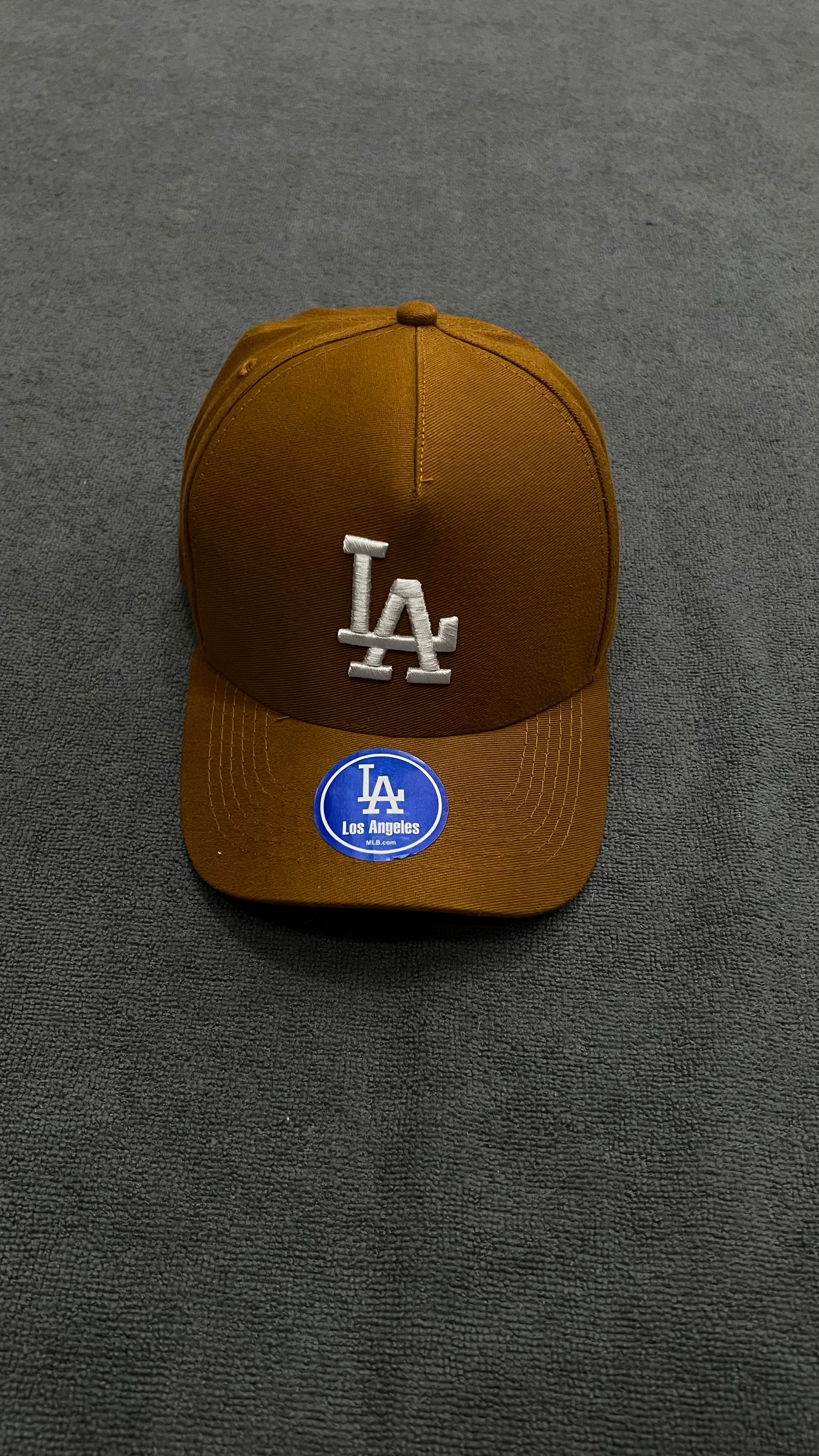 BONÉ NEY ERA LA - MARROM