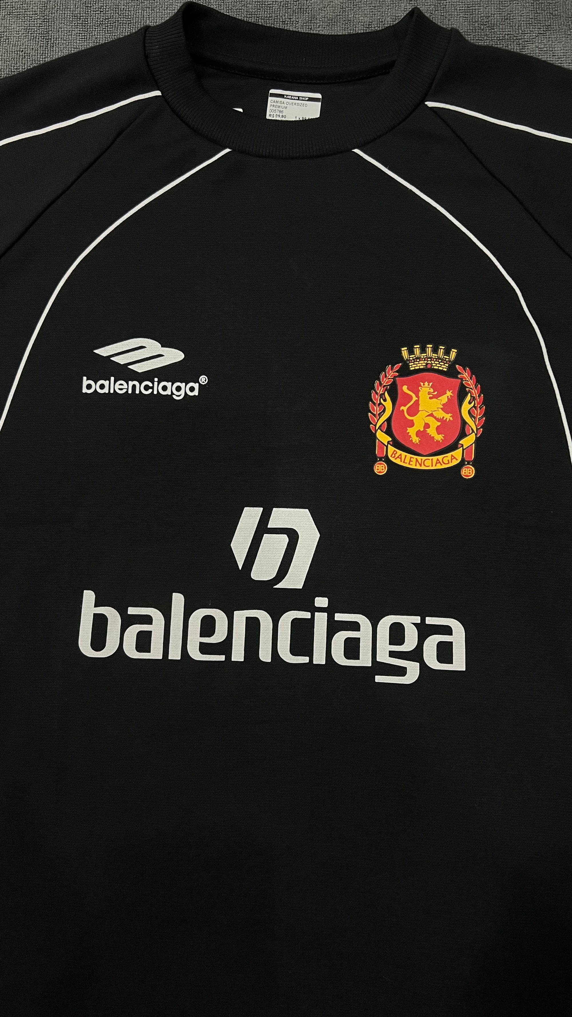 CAMISETA OVERSIZED BALENCIAGA - PRETA