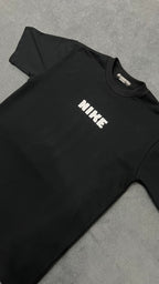 CAMISETA OVERSIZED NK LOGO - PRETA