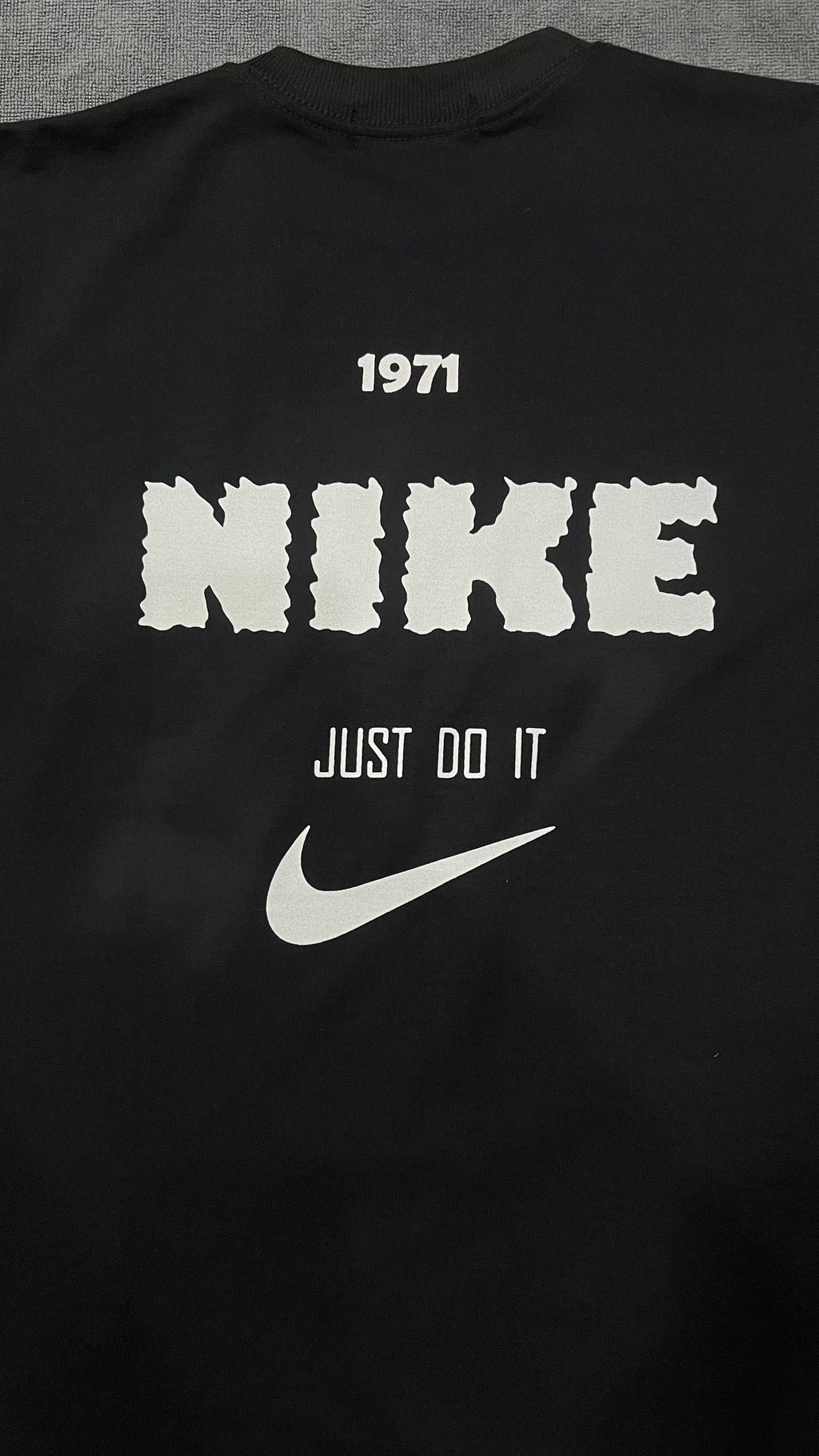 CAMISETA OVERSIZED NK LOGO - PRETA