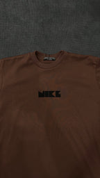 CAMISETA OVERSIZED NK LOGO - MARROM