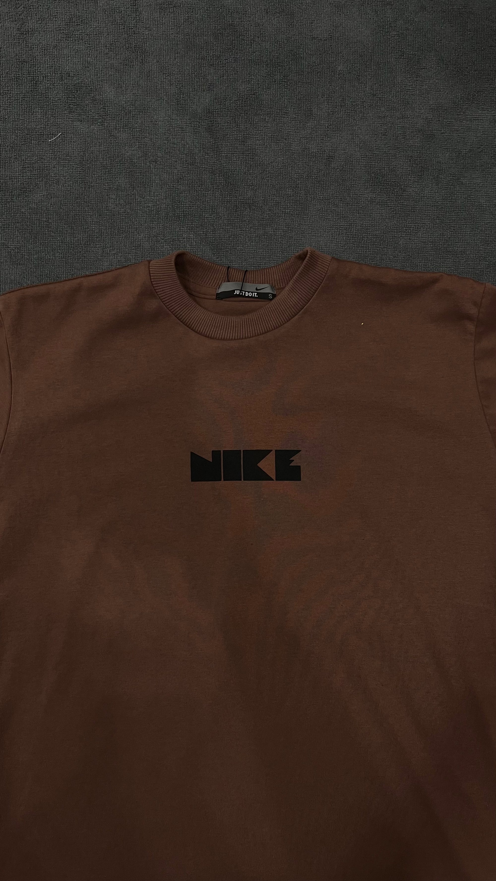 CAMISETA OVERSIZED NK LOGO - MARROM