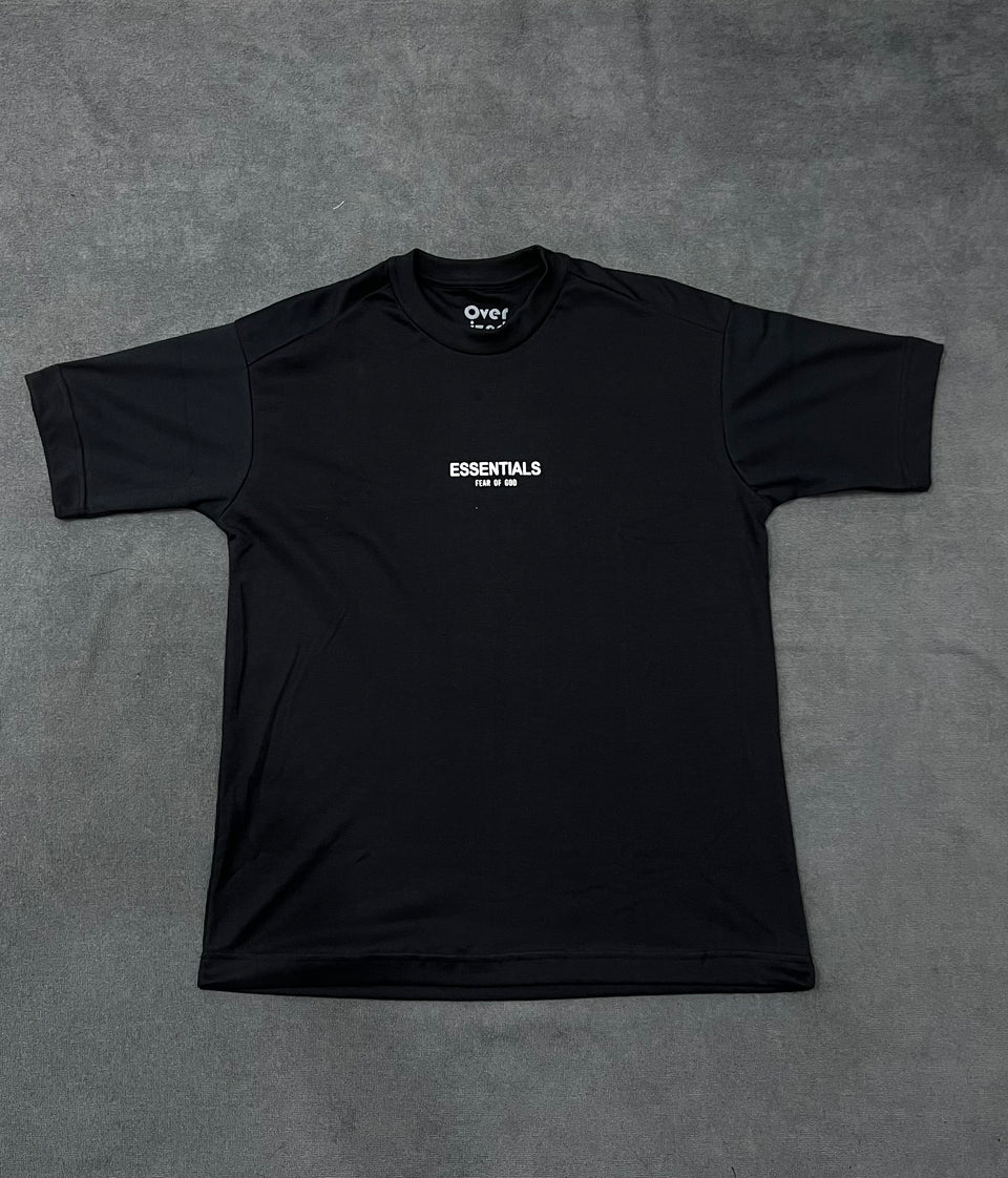 CAMISETA OVERSIZED ESSENTIALS - PRETA