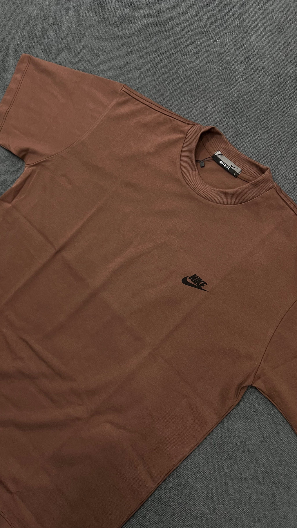 CAMISETA OVERSIZED NK JUST DO IT - MARROM