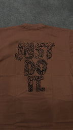 CAMISETA OVERSIZED NK JUST DO IT - MARROM