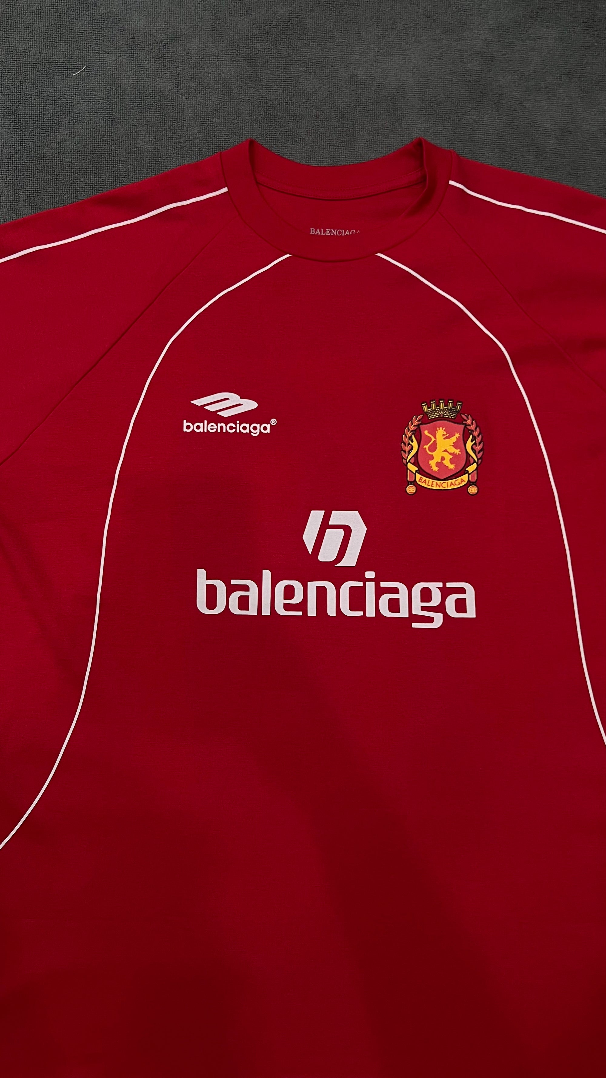 CAMISETA OVERSIZED BALENCIAGA - VERMELHA