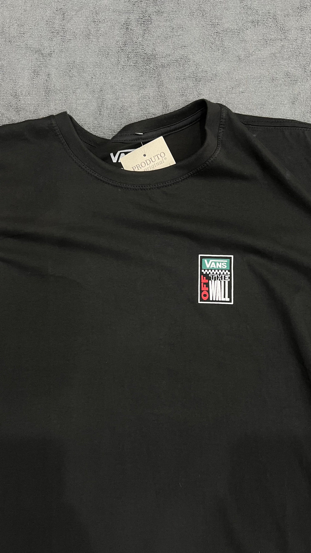 CAMISETA OVERSIZED VANS THE WALL - PRETA