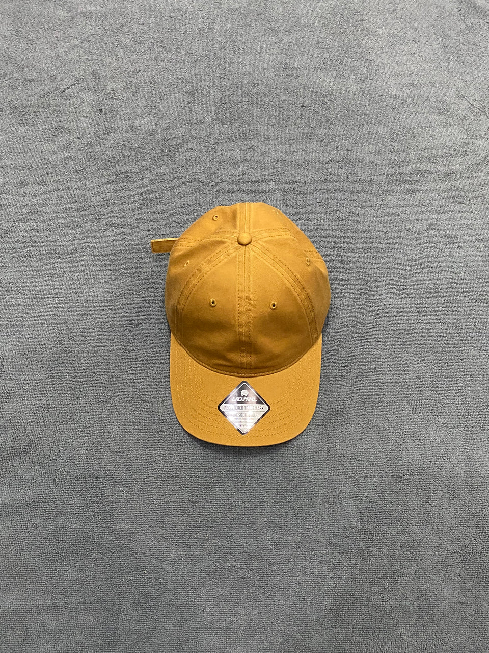 BONÉ BÁSICO - AMARELO