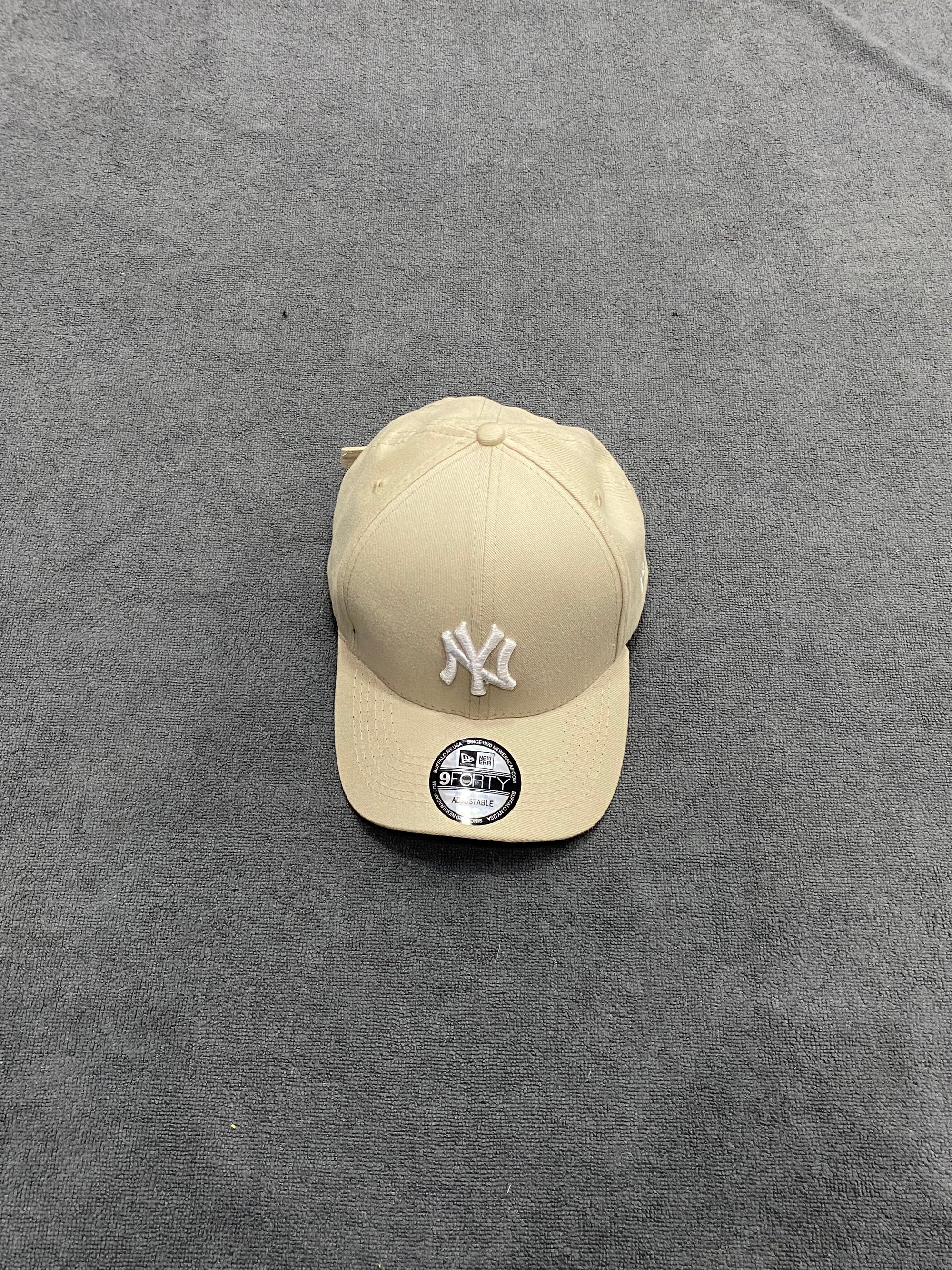 BONÉ NEY ERA - BEGE