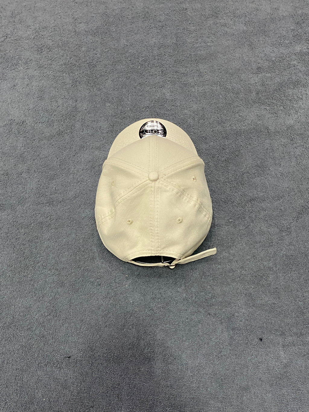 BONÉ NEY ERA - BEGE