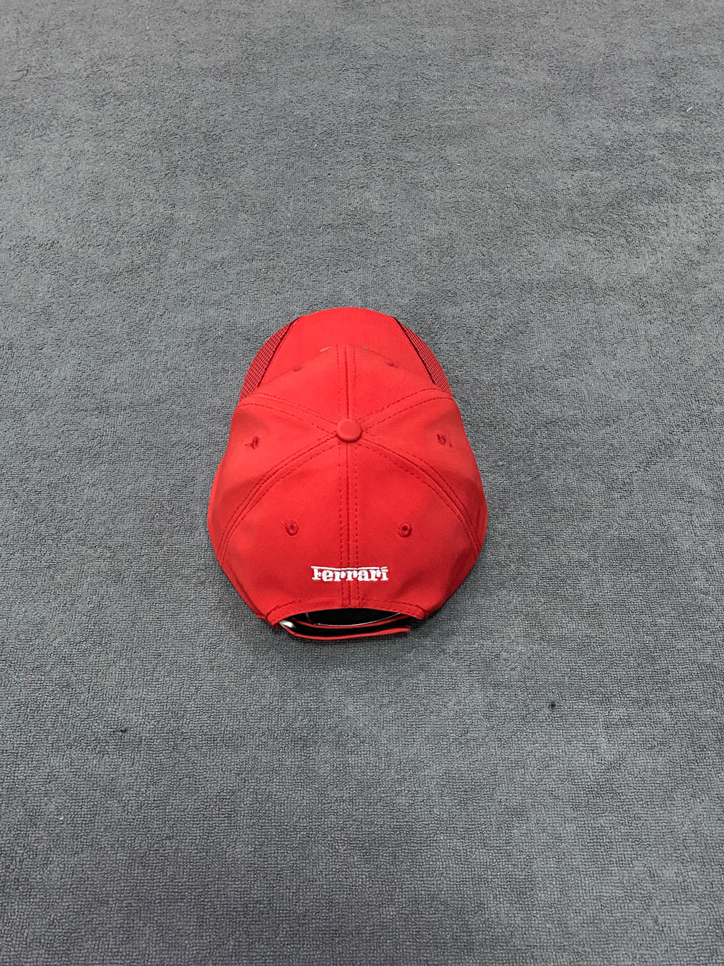 BONÉ FERRARI - VERMELHO