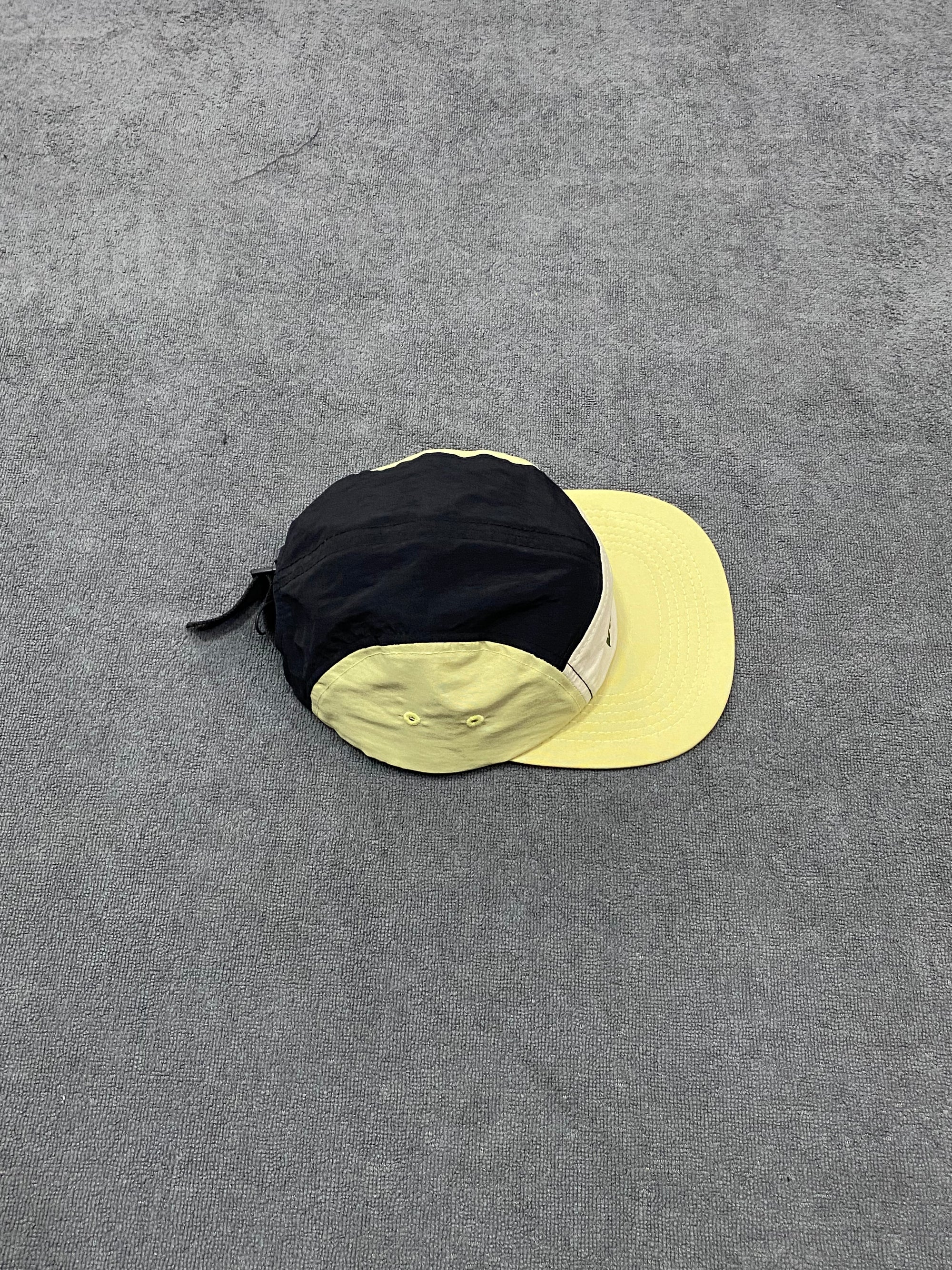 BONÉ BAW FIVE PANEL - PRETO/AMARELO