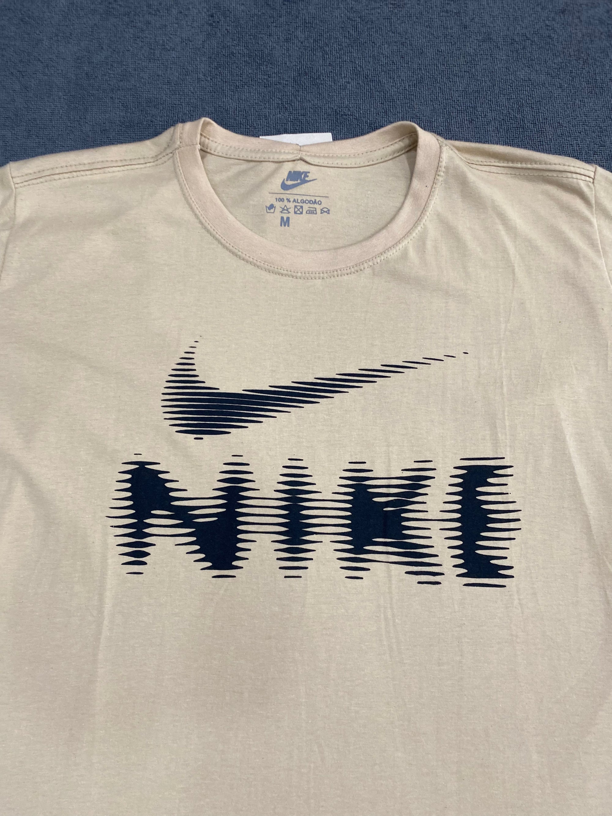 CAMISETA NK LOGO - BEGE