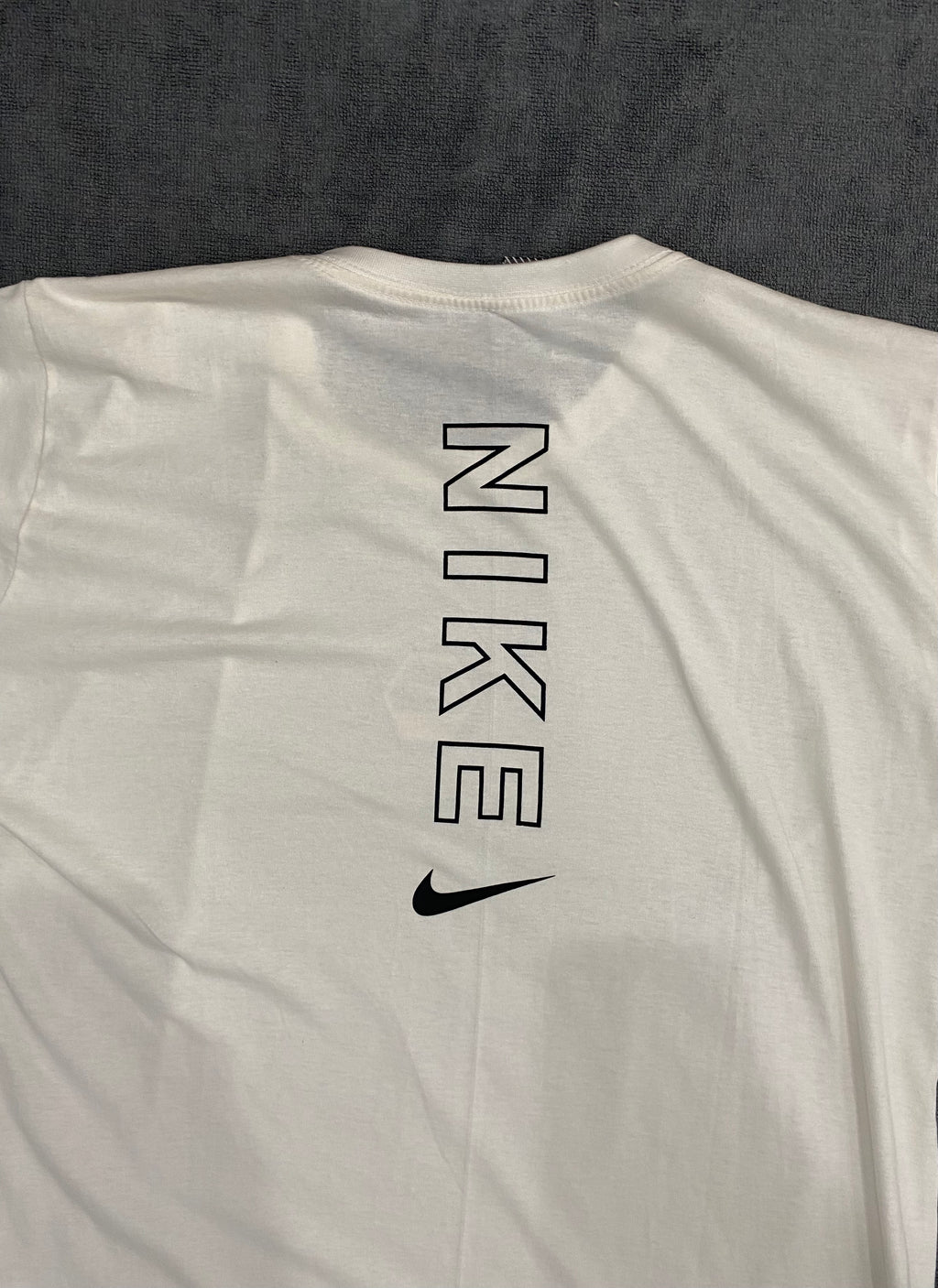 CAMISETA NK LOGO - BRANCA