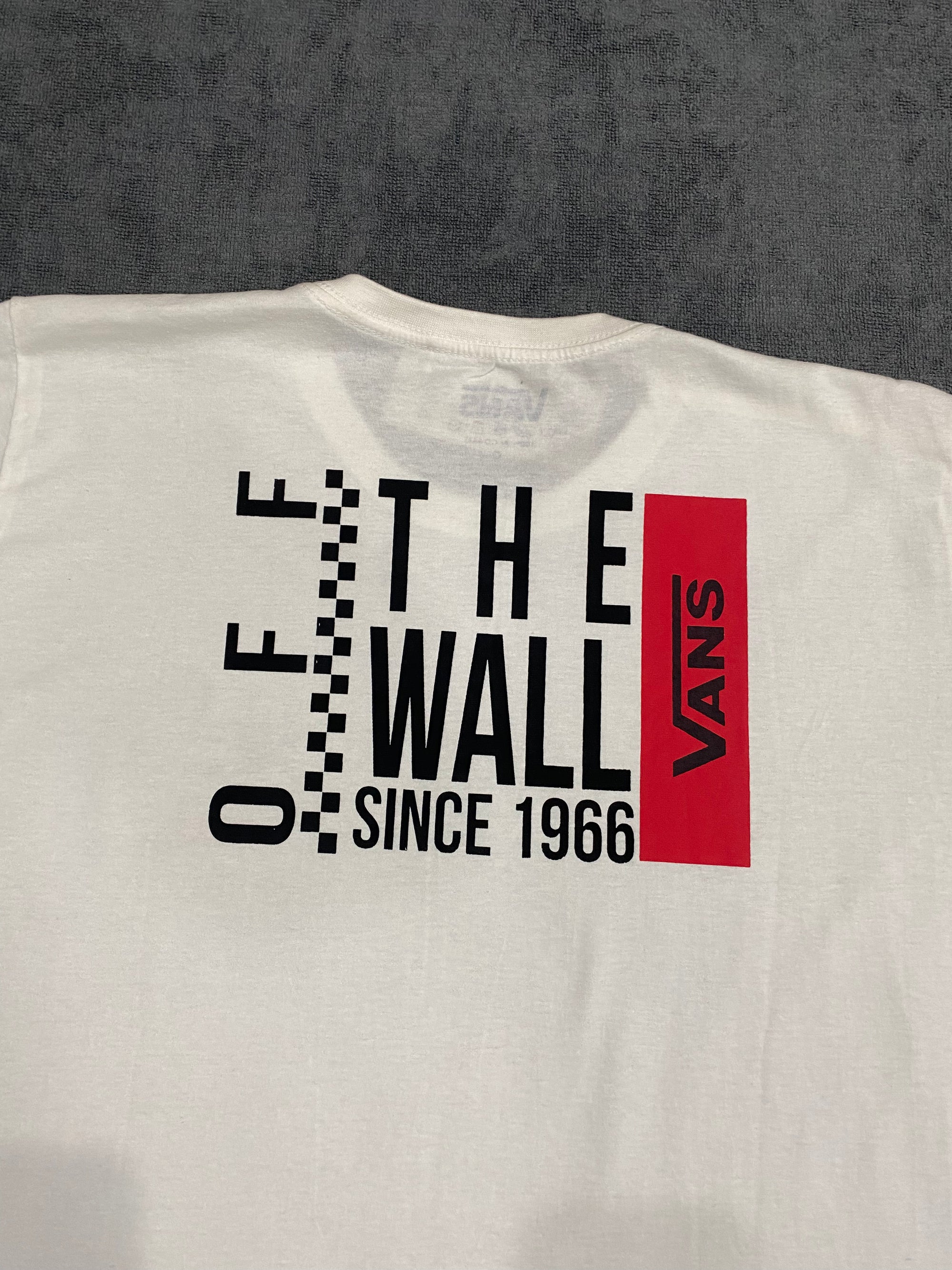 CAMISETA VANS THE WALL - OFF WHITE