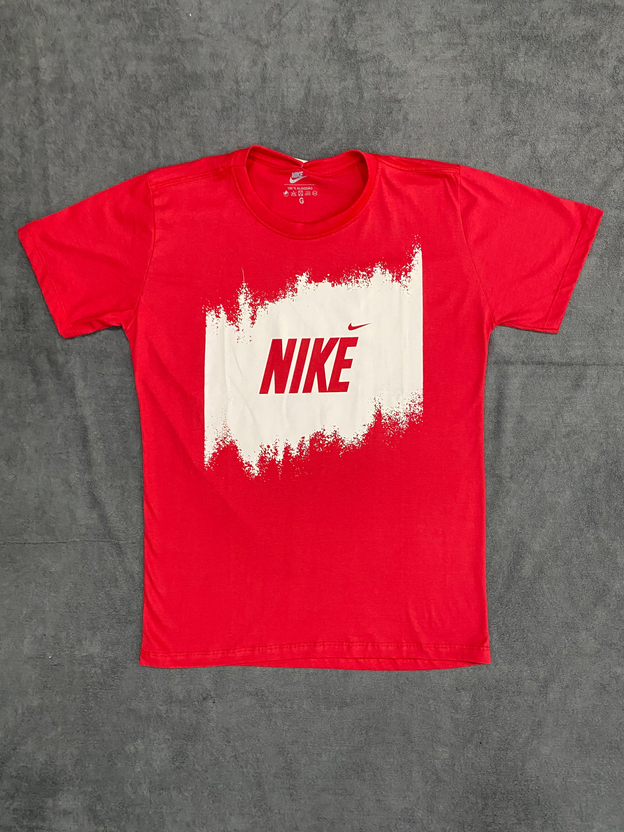 CAMISETA NK LOGO - VERMELHA