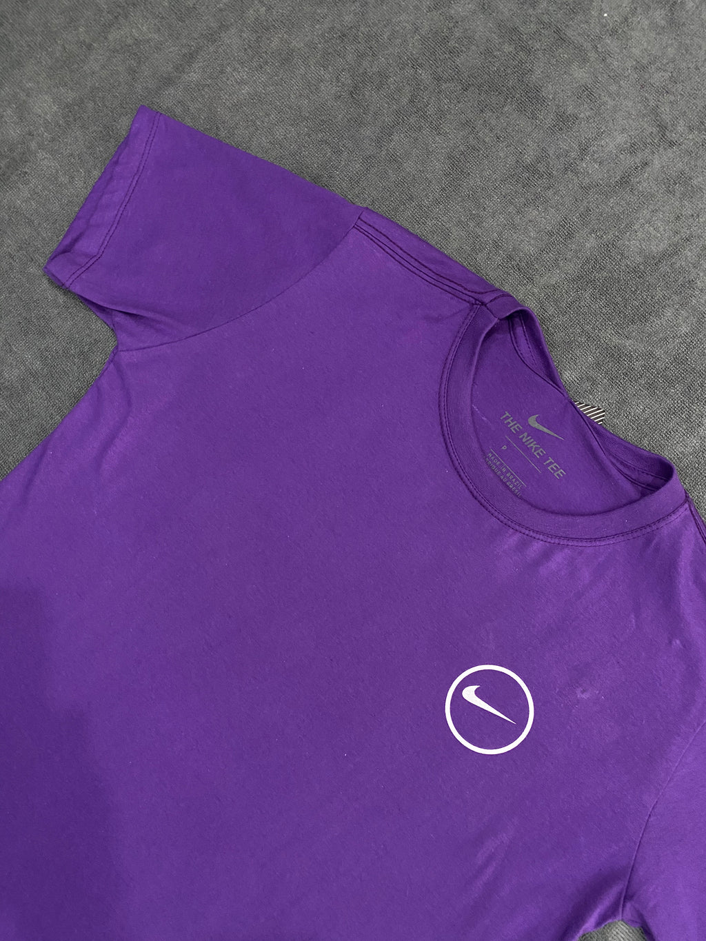 CAMISETA NK LOGO - ROXO