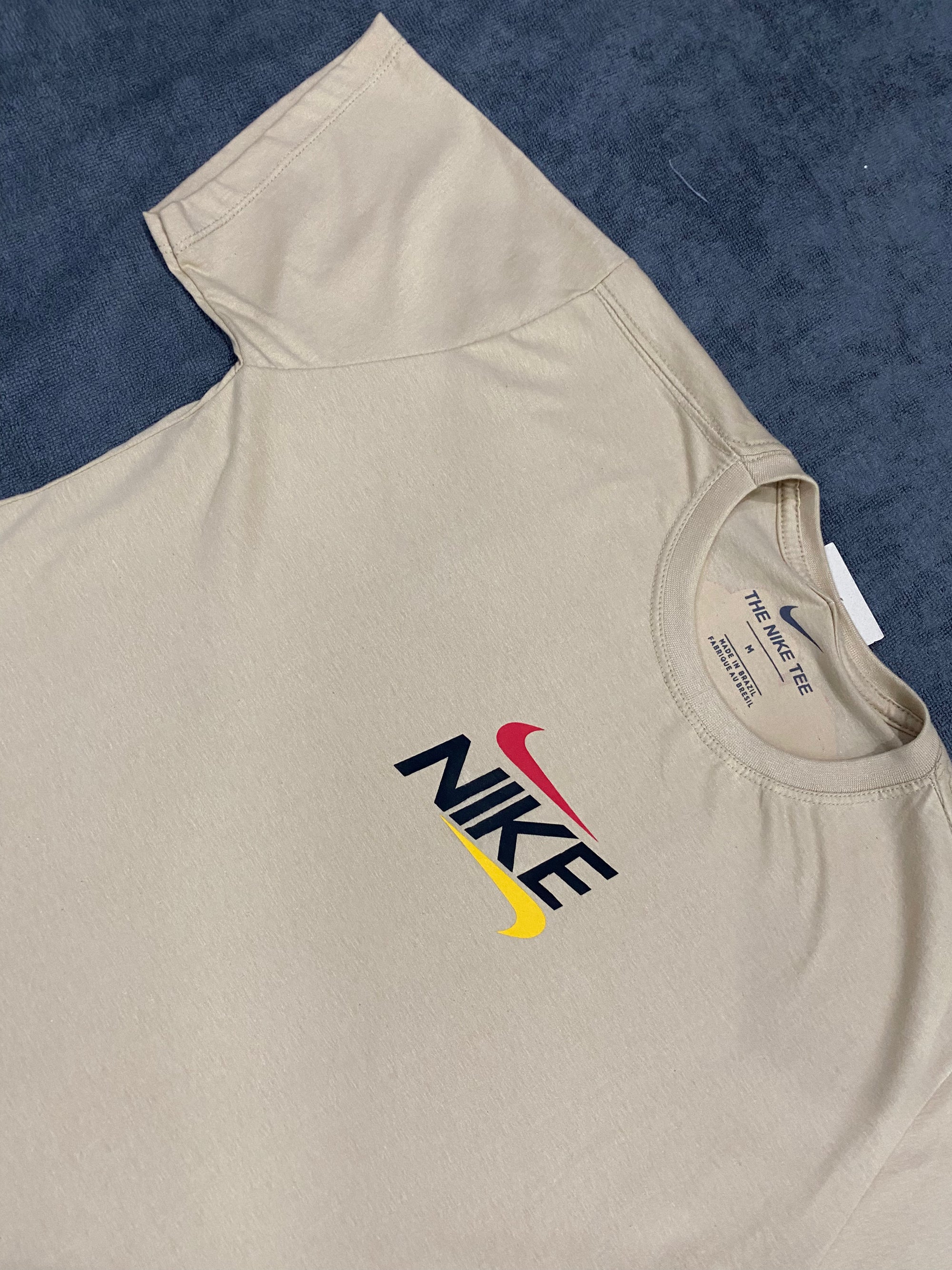 CAMISETAS NK LOGOS - BEGE