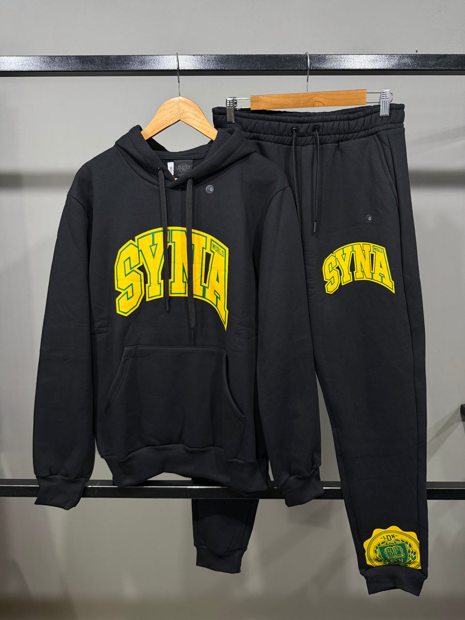 Conjunto Moletom Syna - Preto