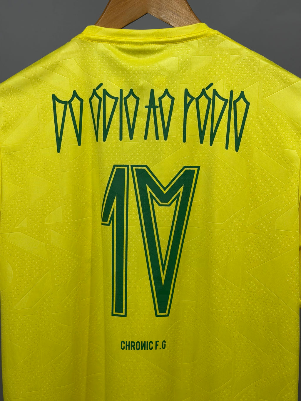Camisa Chronic regular Brasil - Amarela