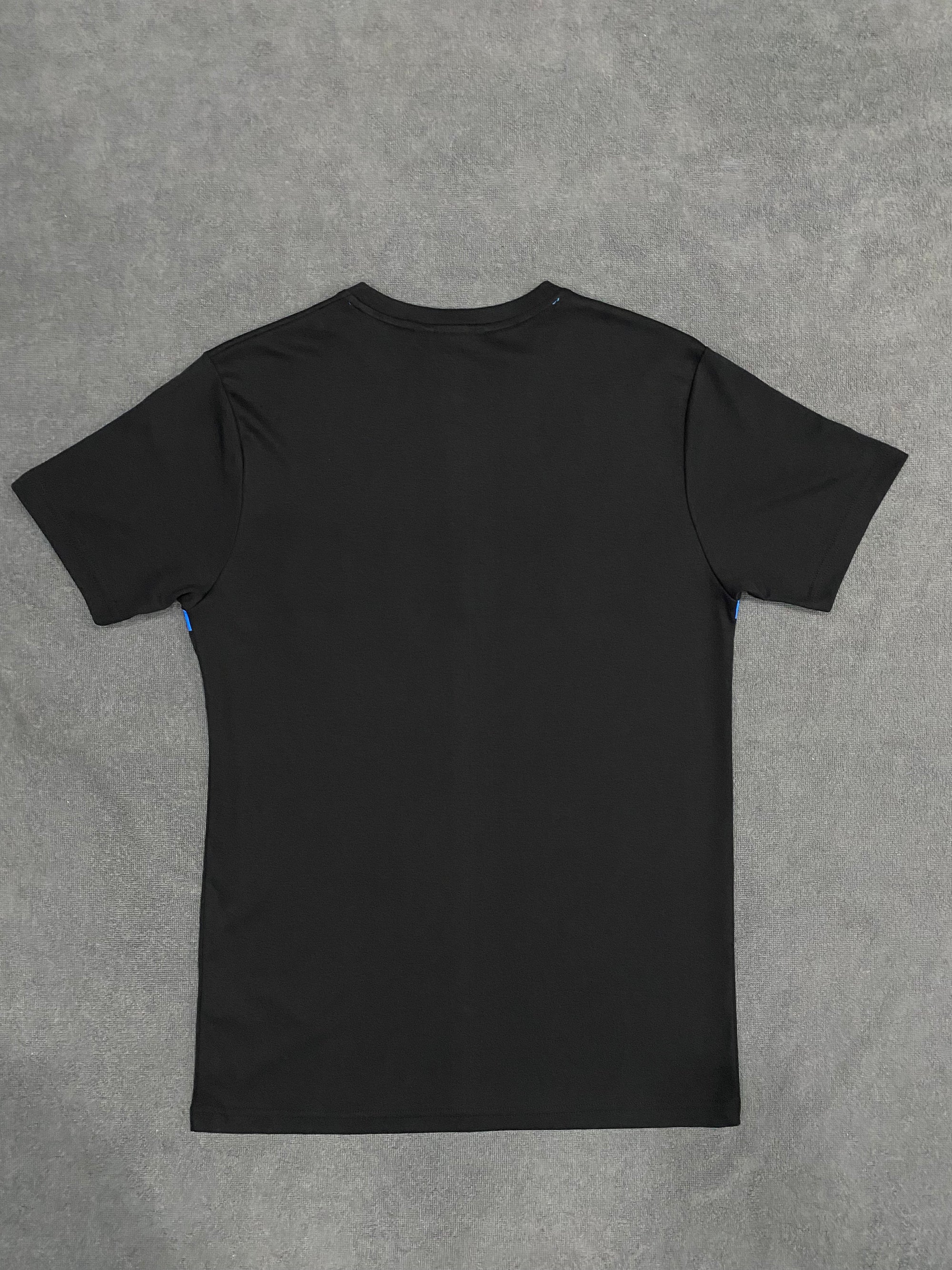 CAMISETA MALHA PIMA LCST - PRETA/AZUL