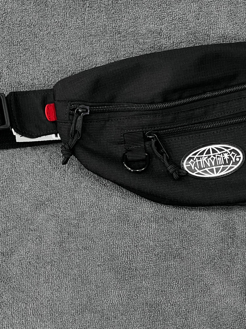 SHOULDER BAG CHRONIC LOGO - PRETA